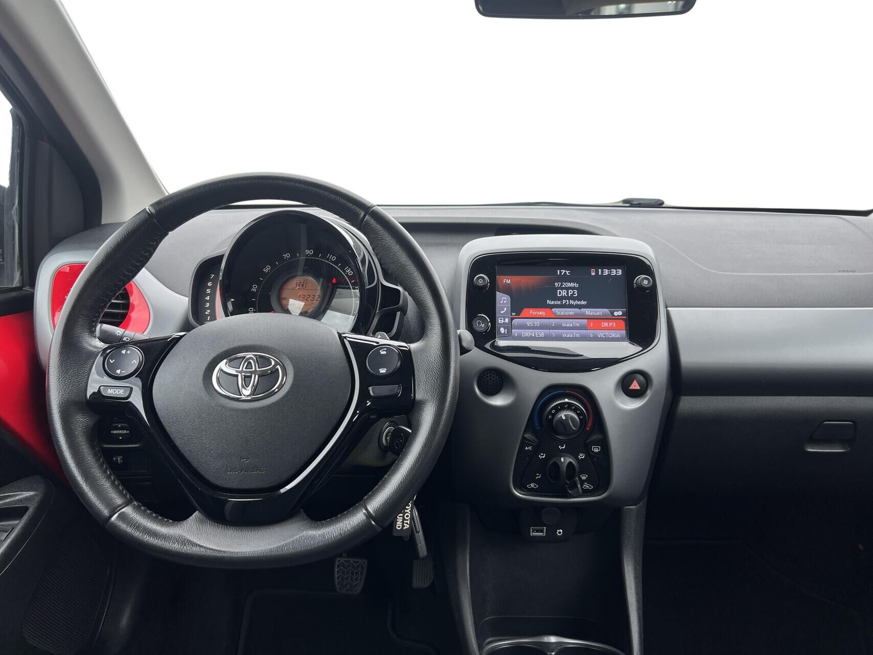 Billede af Toyota Aygo 1,0 VVT-I X-plore DAB+ X-Shift 72HK 5d Aut.