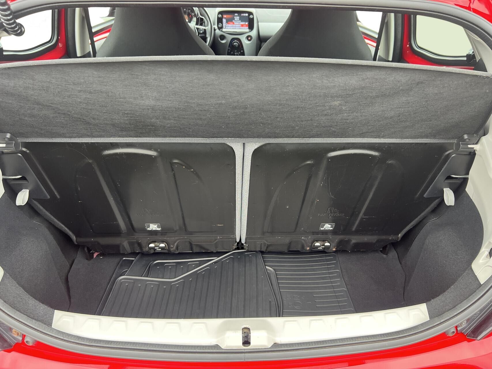 Billede af Toyota Aygo 1,0 VVT-I X-plore DAB+ X-Shift 72HK 5d Aut.