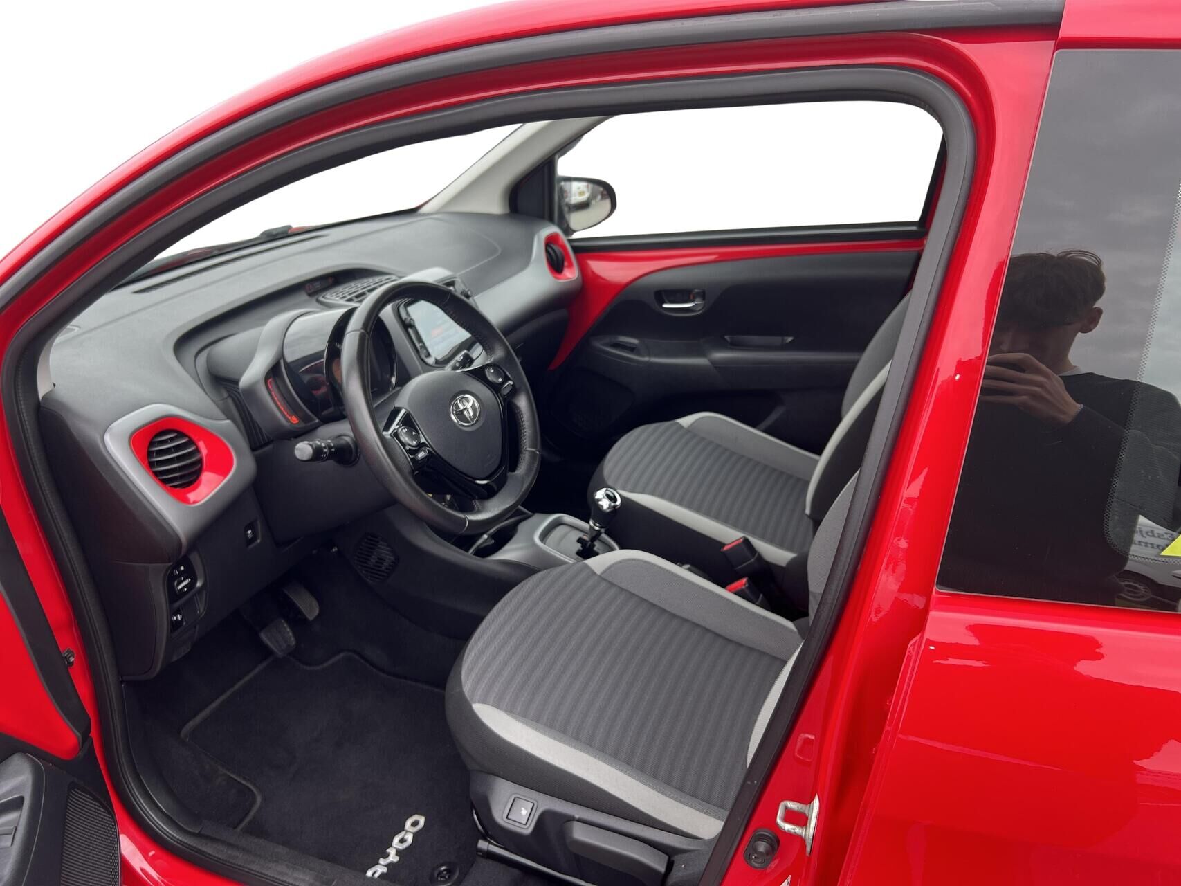 Billede af Toyota Aygo 1,0 VVT-I X-plore DAB+ X-Shift 72HK 5d Aut.
