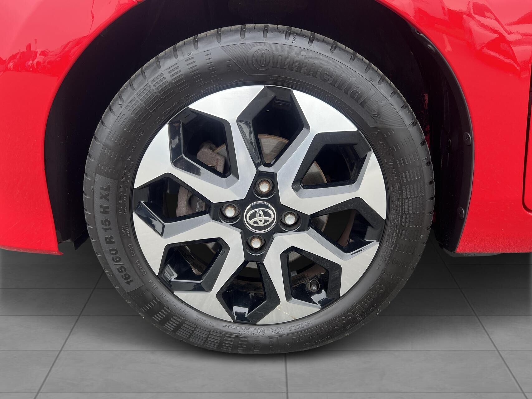 Billede af Toyota Aygo 1,0 VVT-I X-plore DAB+ X-Shift 72HK 5d Aut.
