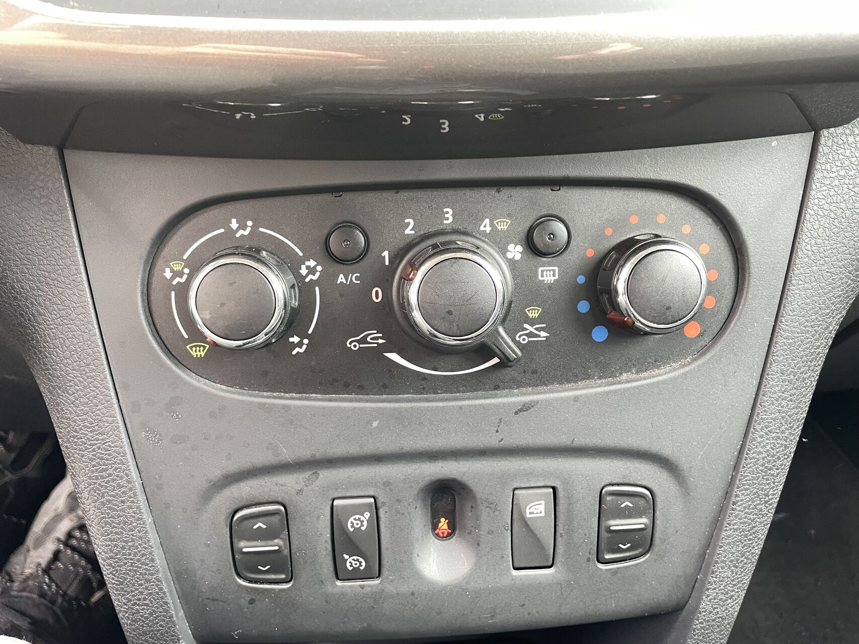 Billede af Dacia Logan 1,5 DCi Lauréate Start/Stop 90HK