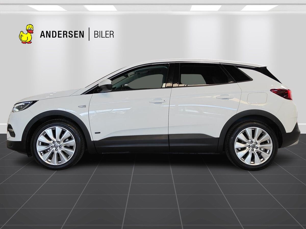 Billede af Opel Grandland X 1,6 PHEV  Plugin-hybrid Ultimate AWD 300HK 5d 8g Aut.