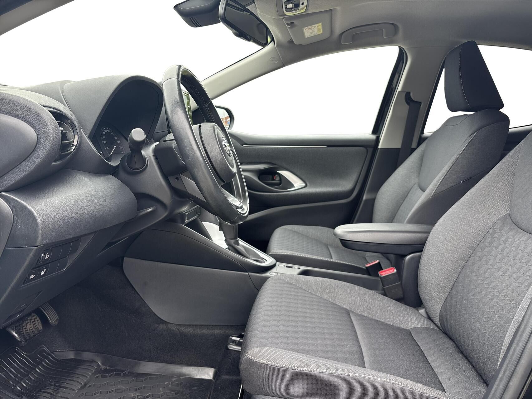 Billede af Toyota Yaris 1,5 Hybrid H3 Smart 116HK 5d Trinl. Gear