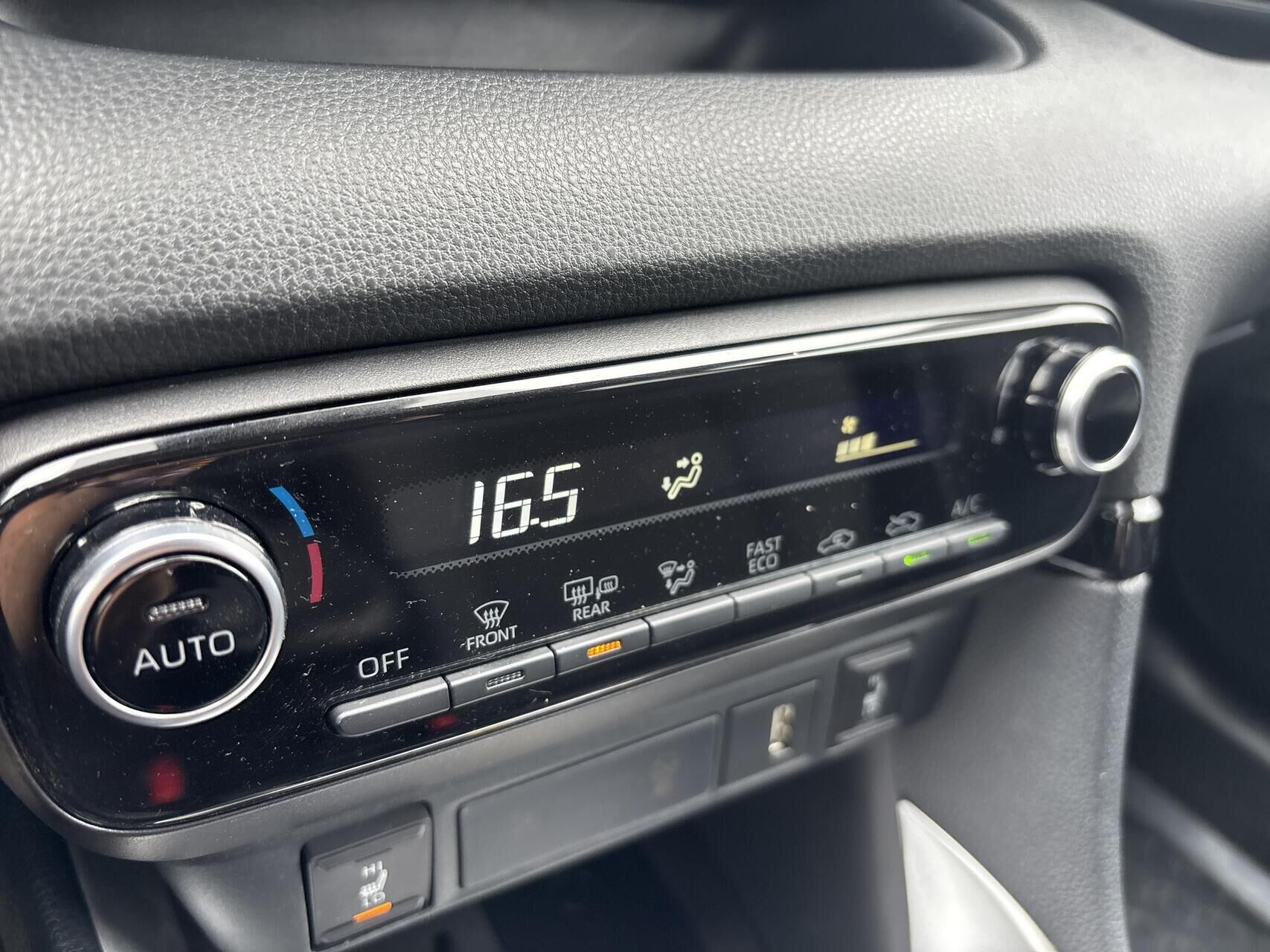 Billede af Toyota Yaris 1,5 Hybrid H3 Smart 116HK 5d Trinl. Gear