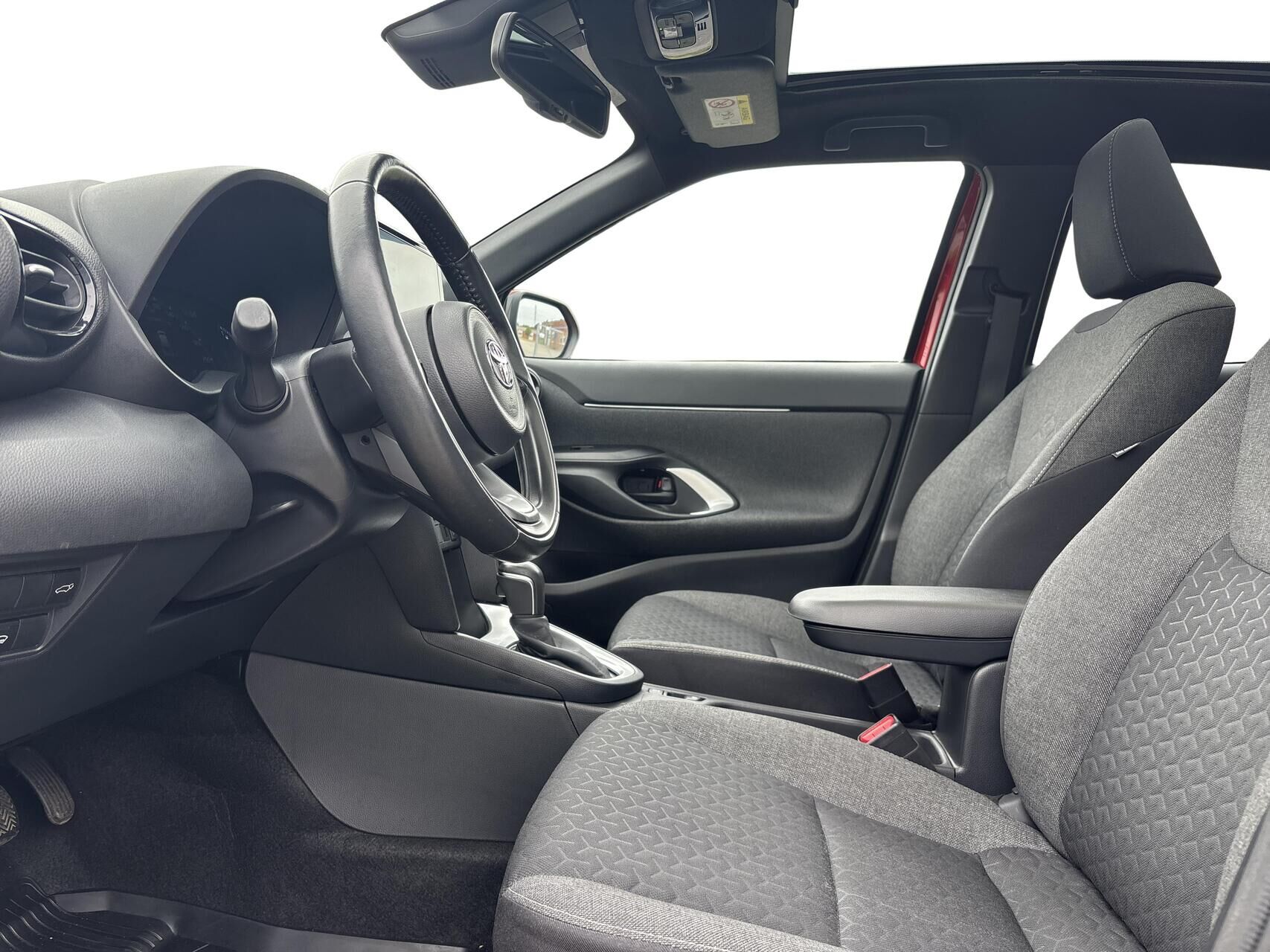 Billede af Toyota Yaris Cross 1,5 Hybrid Style 116HK 5d Trinl. Gear