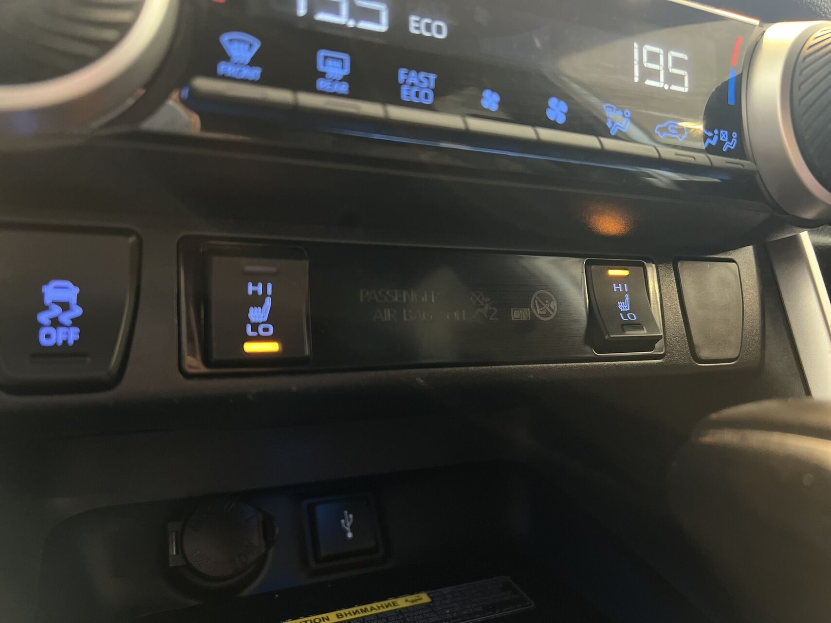 Billede af Toyota RAV4 Plug-in 2,5 Plugin-hybrid H3 Style AWD 306HK 5d 6g Aut.