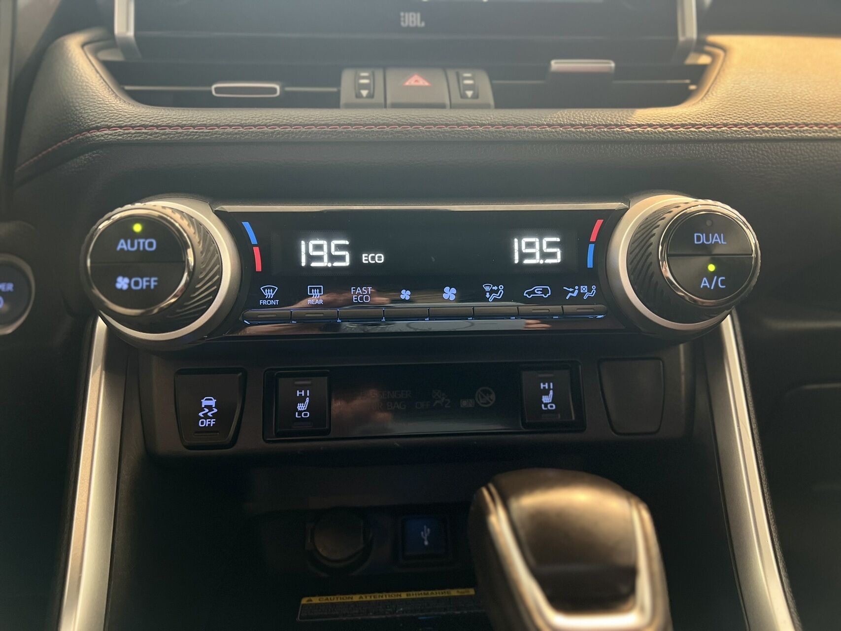 Billede af Toyota RAV4 Plug-in 2,5 Plugin-hybrid H3 Style AWD 306HK 5d 6g Aut.