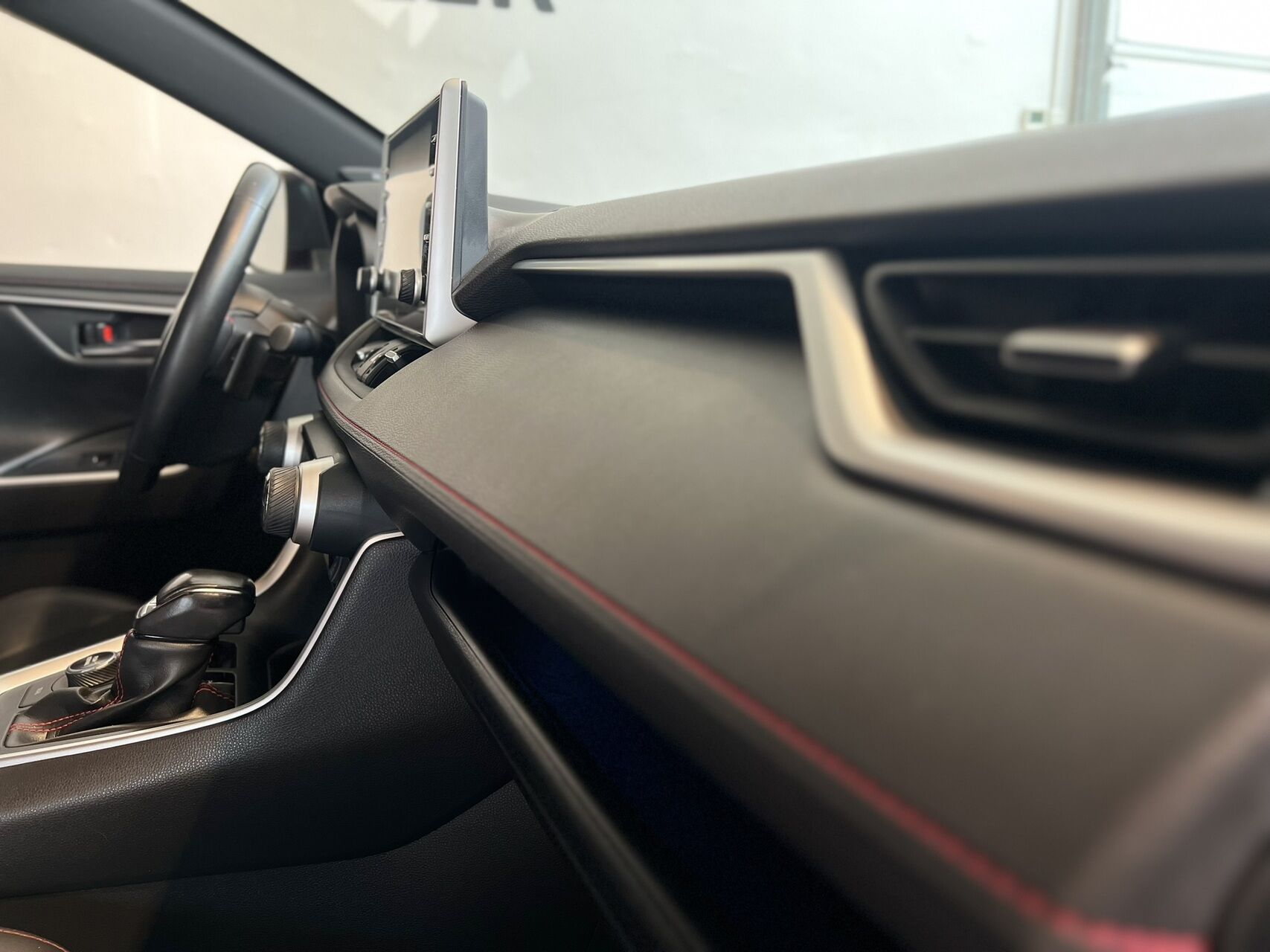 Billede af Toyota RAV4 Plug-in 2,5 Plugin-hybrid H3 Style AWD 306HK 5d 6g Aut.