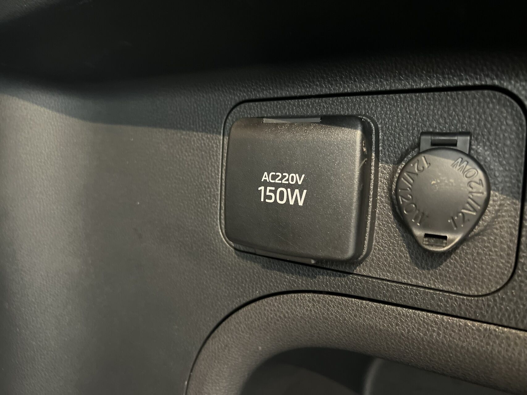 Billede af Toyota RAV4 Plug-in 2,5 Plugin-hybrid H3 Style AWD 306HK 5d 6g Aut.
