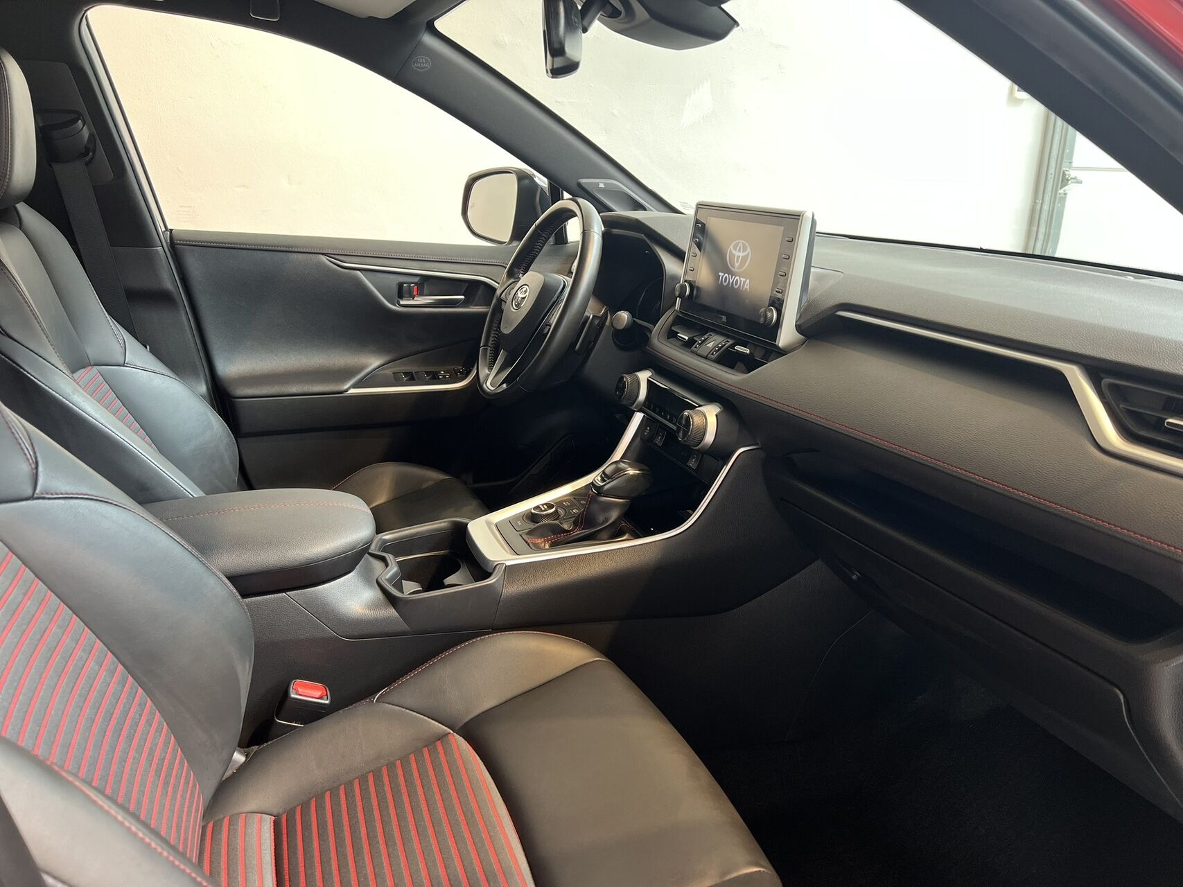 Billede af Toyota RAV4 Plug-in 2,5 Plugin-hybrid H3 Style AWD 306HK 5d 6g Aut.