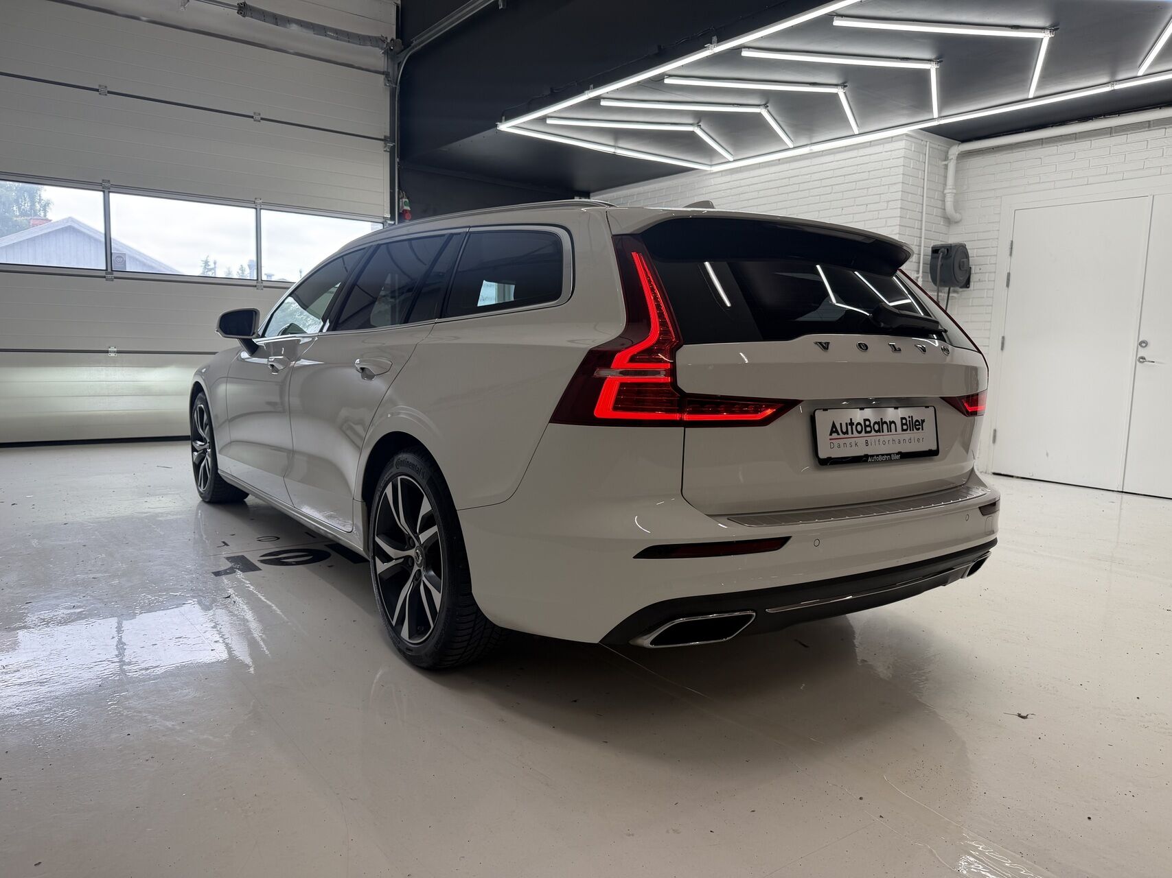 Billede af Volvo V60 2,0 D4 Inscription 190HK Stc 8g Aut.