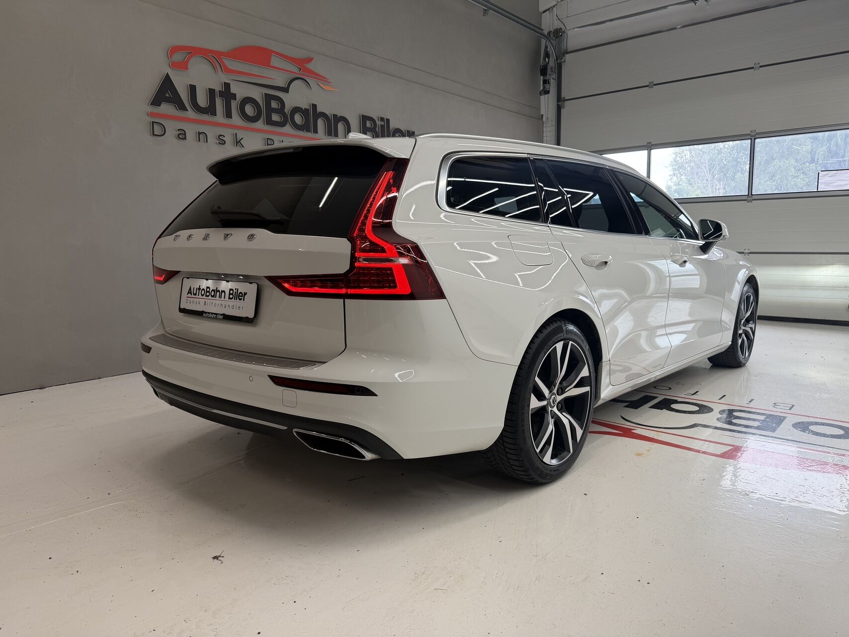 Billede af Volvo V60 2,0 D4 Inscription 190HK Stc 8g Aut.