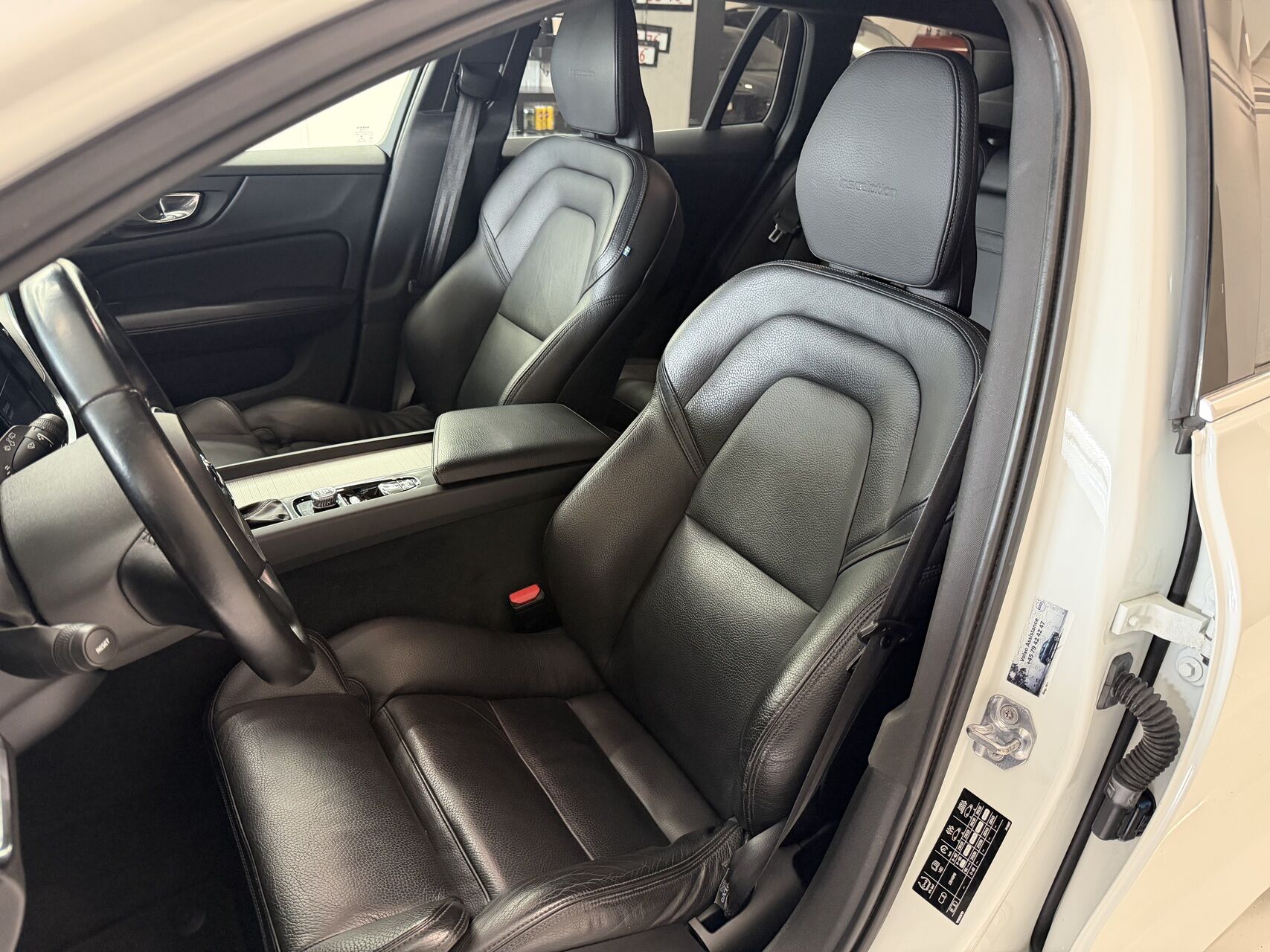 Billede af Volvo V60 2,0 D4 Inscription 190HK Stc 8g Aut.