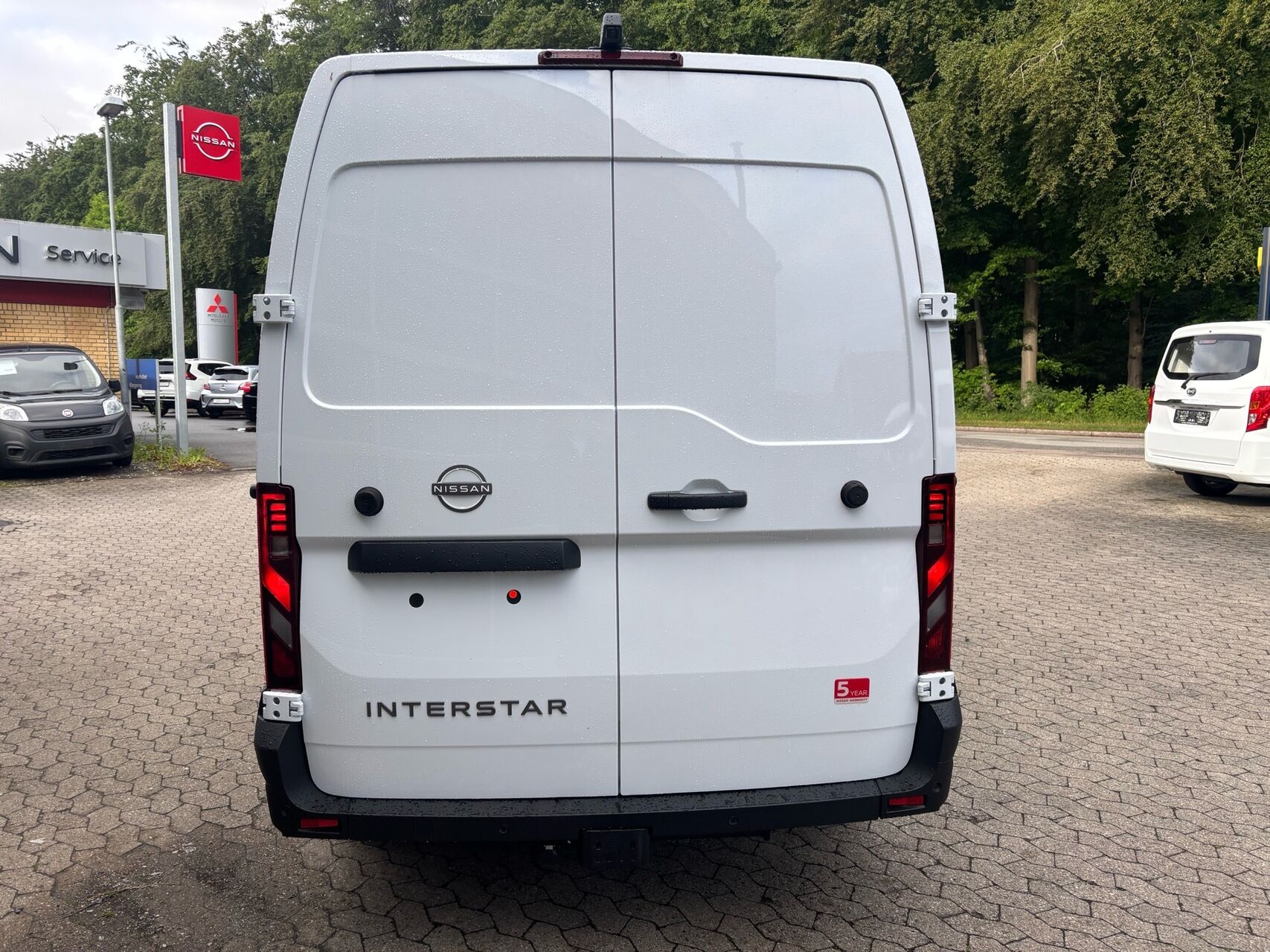 Billede af Nissan Interstar L3H2 2,0 DCi Tekna 170HK Van 9g Aut.