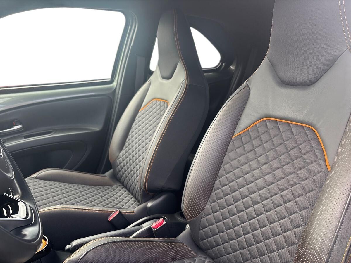 Billede af Toyota Aygo X 1,0 VVT-I Limited 72HK 5d Aut.