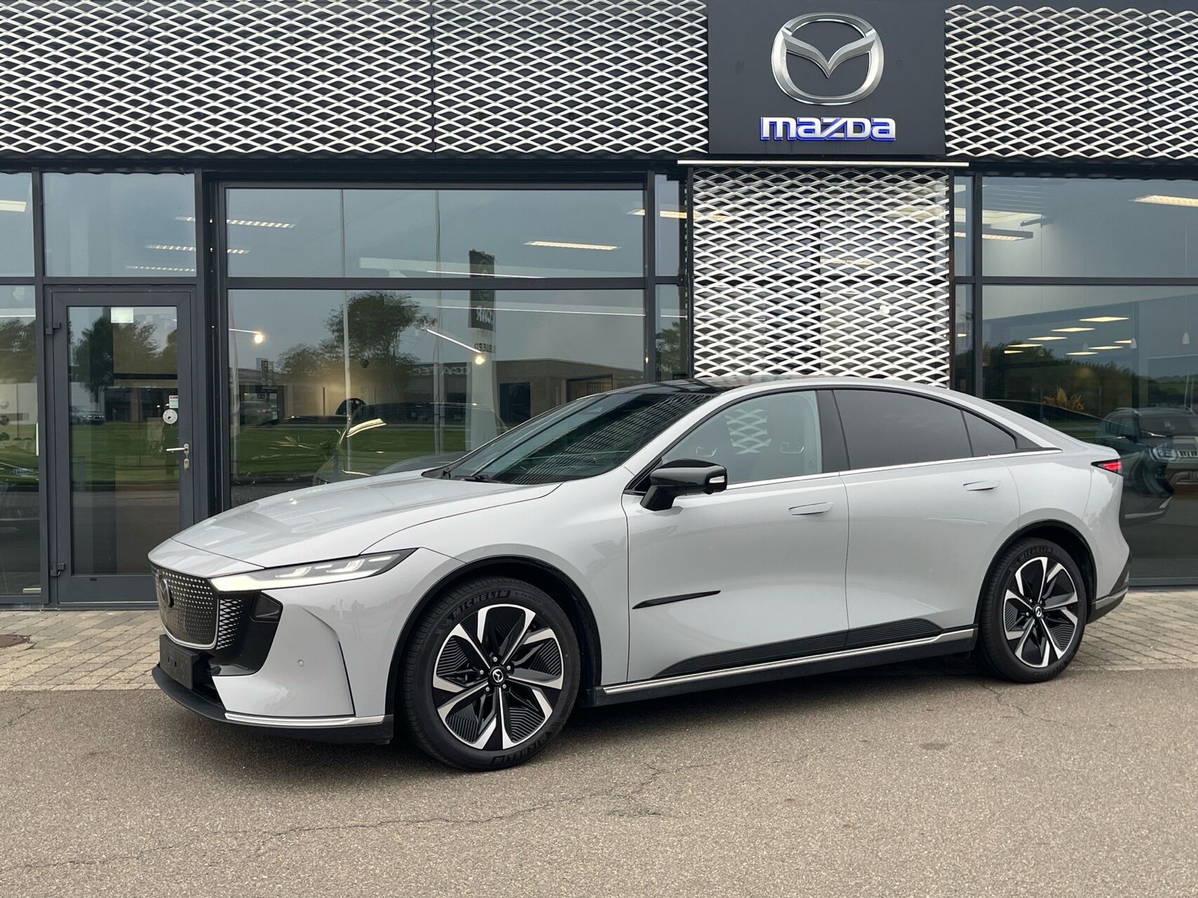 Billede af Mazda 6e EL Takumi 245HK 5d Aut.