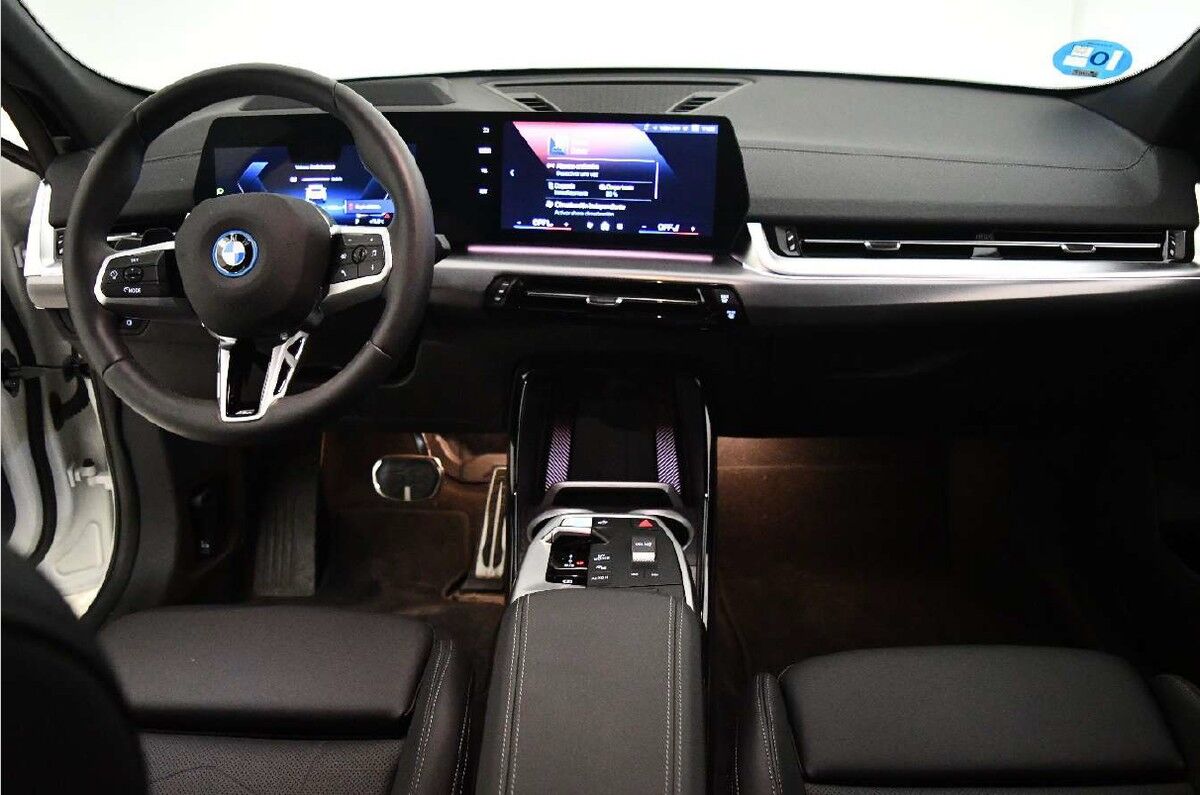 Billede af BMW iX2 eDrive20 Fully Charged 204HK 5d Aut.