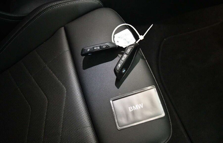 Billede af BMW iX2 eDrive20 Fully Charged 204HK 5d Aut.