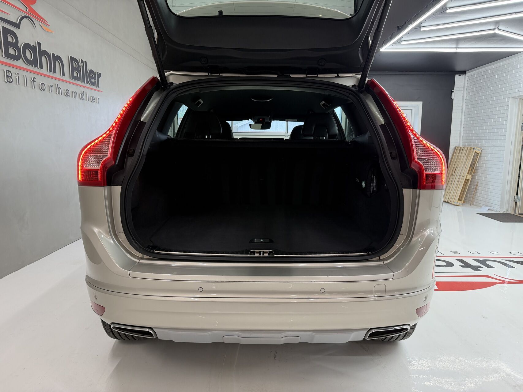 Billede af Volvo XC60 2,0 D4 Summum 190HK 5d 8g Aut.