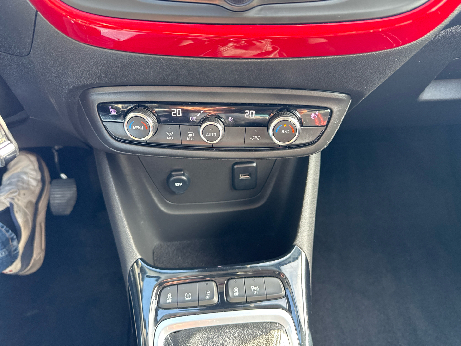 Billede af Opel Crossland 1,2 PureTech Sport Ltd. 110HK 5d 6g