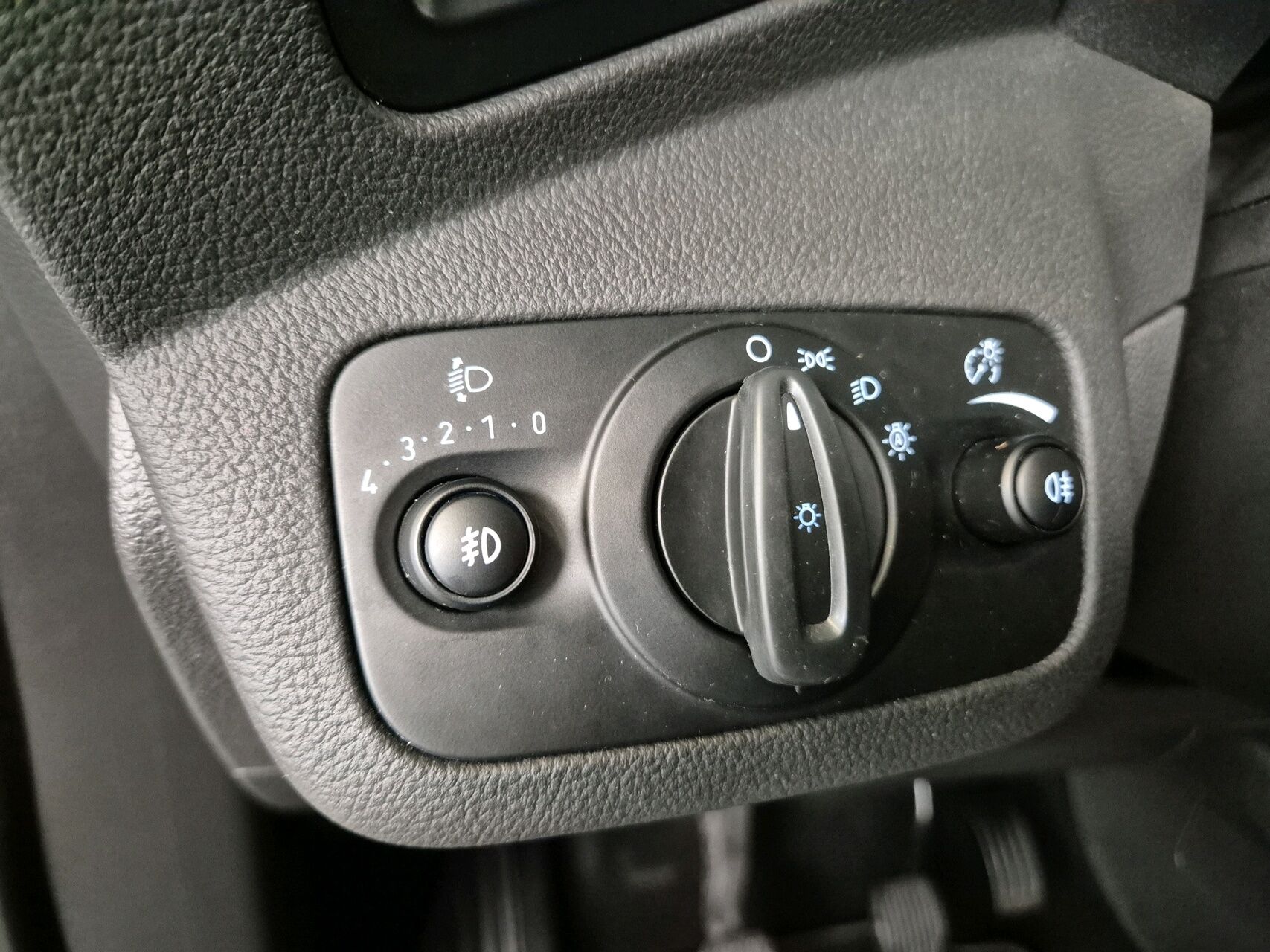 Billede af Ford C-MAX 1,5 TDCi Titanium 120HK 6g