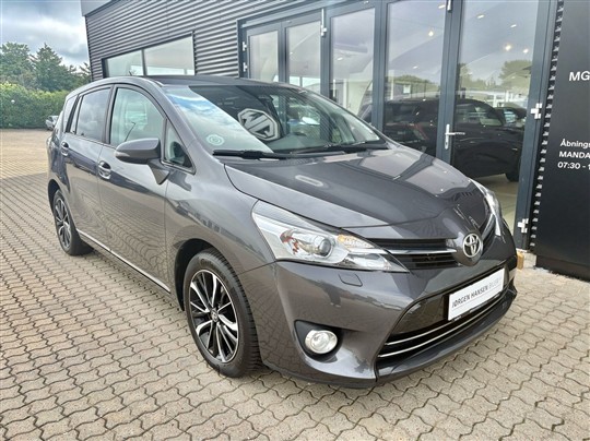 Toyota Verso 7 pers. 1,8 VVT-I T2 Premium Multidrive S 147HK 6g Aut.