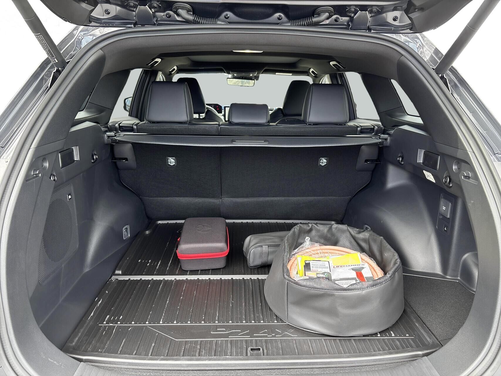 Billede af Toyota bZ4X Touring EL Executive AWD 380HK 5d Aut.