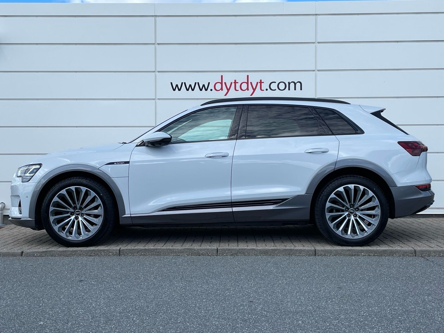 Billede af Audi E-tron 55 Advanced Quattro 408HK 5d Aut.