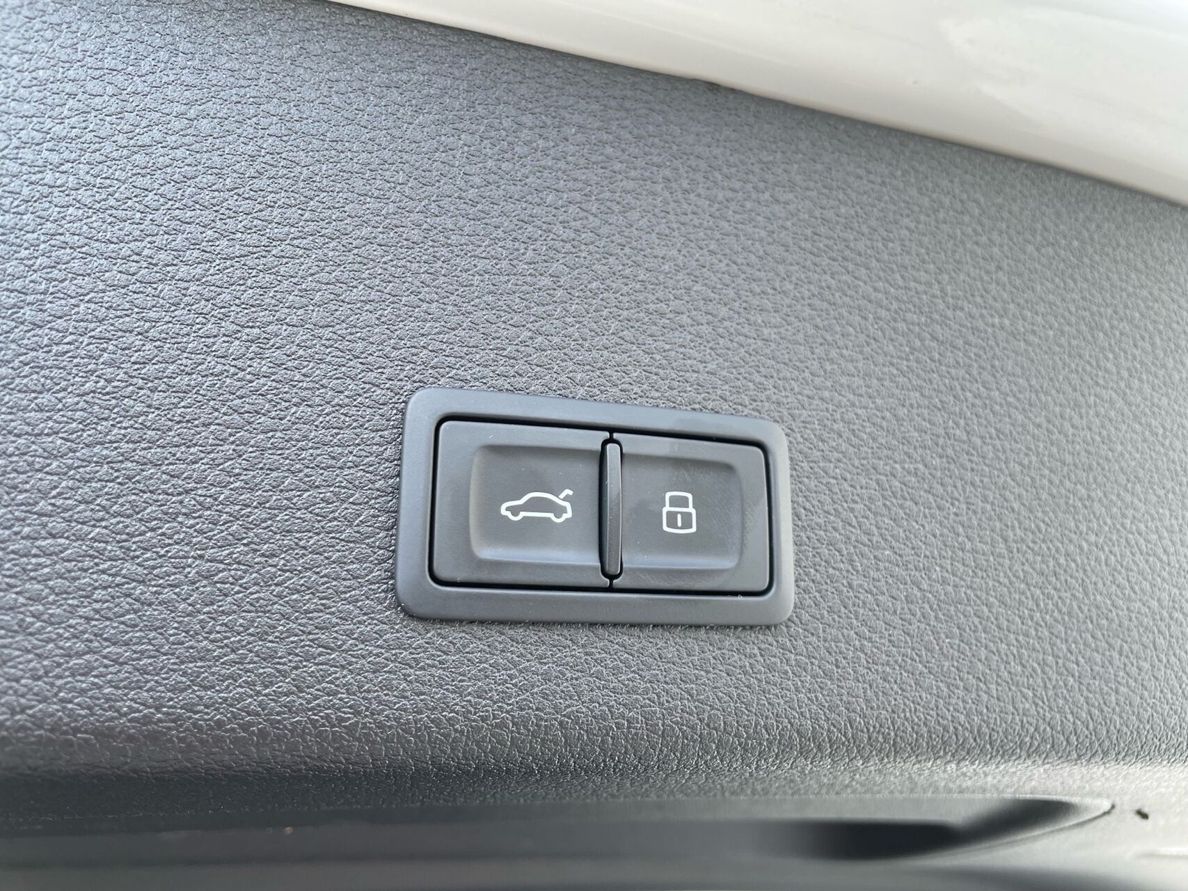 Billede af Audi E-tron 55 Advanced Quattro 408HK 5d Aut.