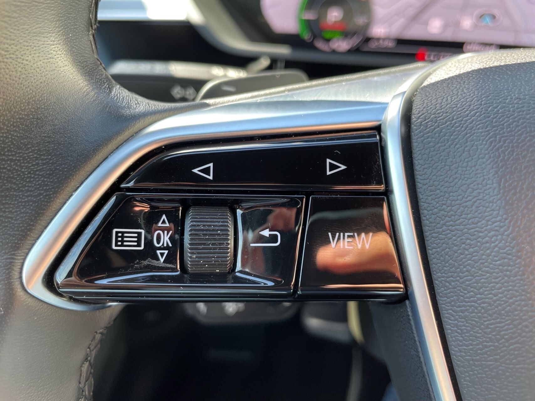 Billede af Audi E-tron 55 Advanced Quattro 408HK 5d Aut.