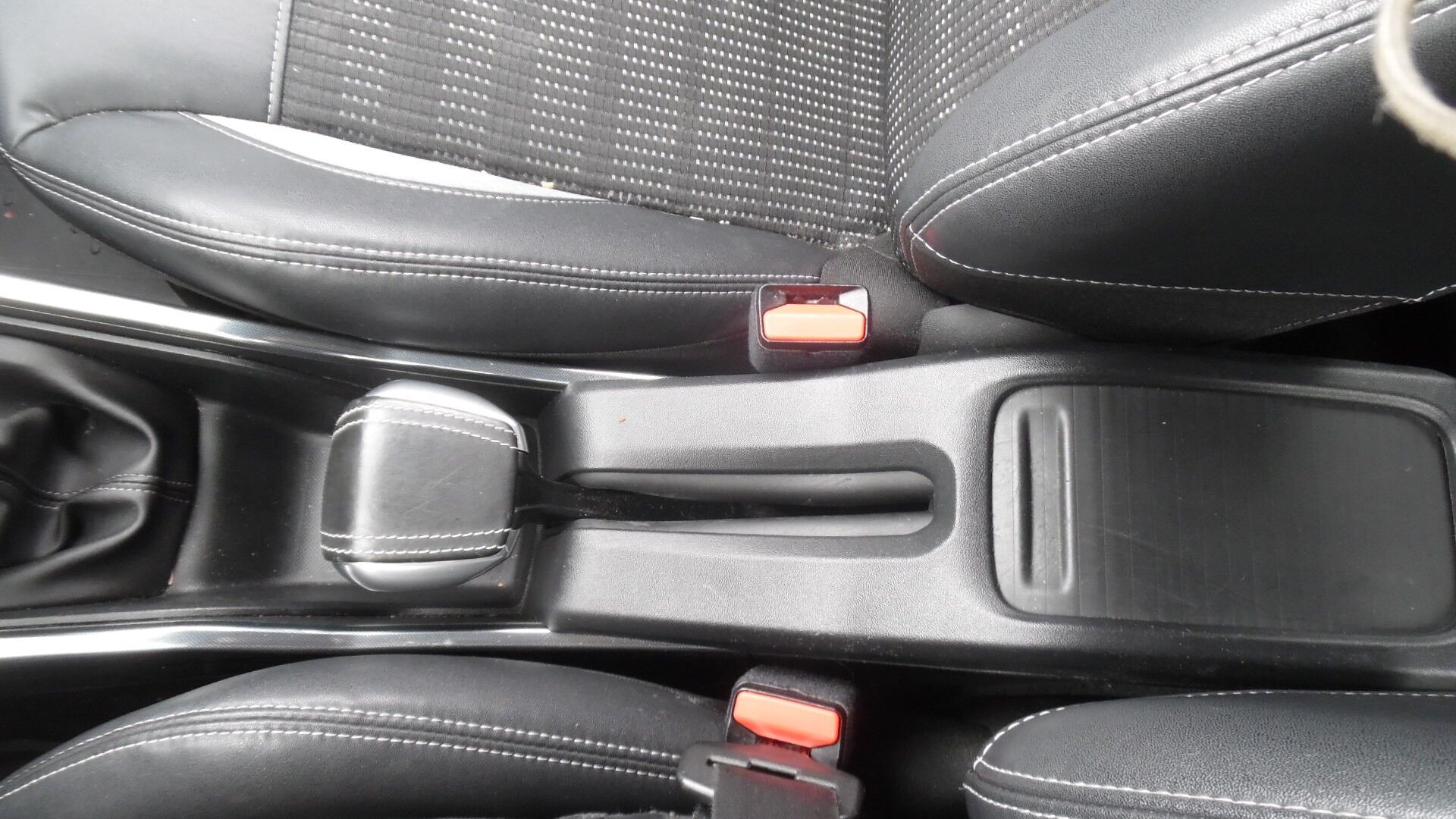 Billede af Peugeot 2008 1,2 VTi Allure 82HK