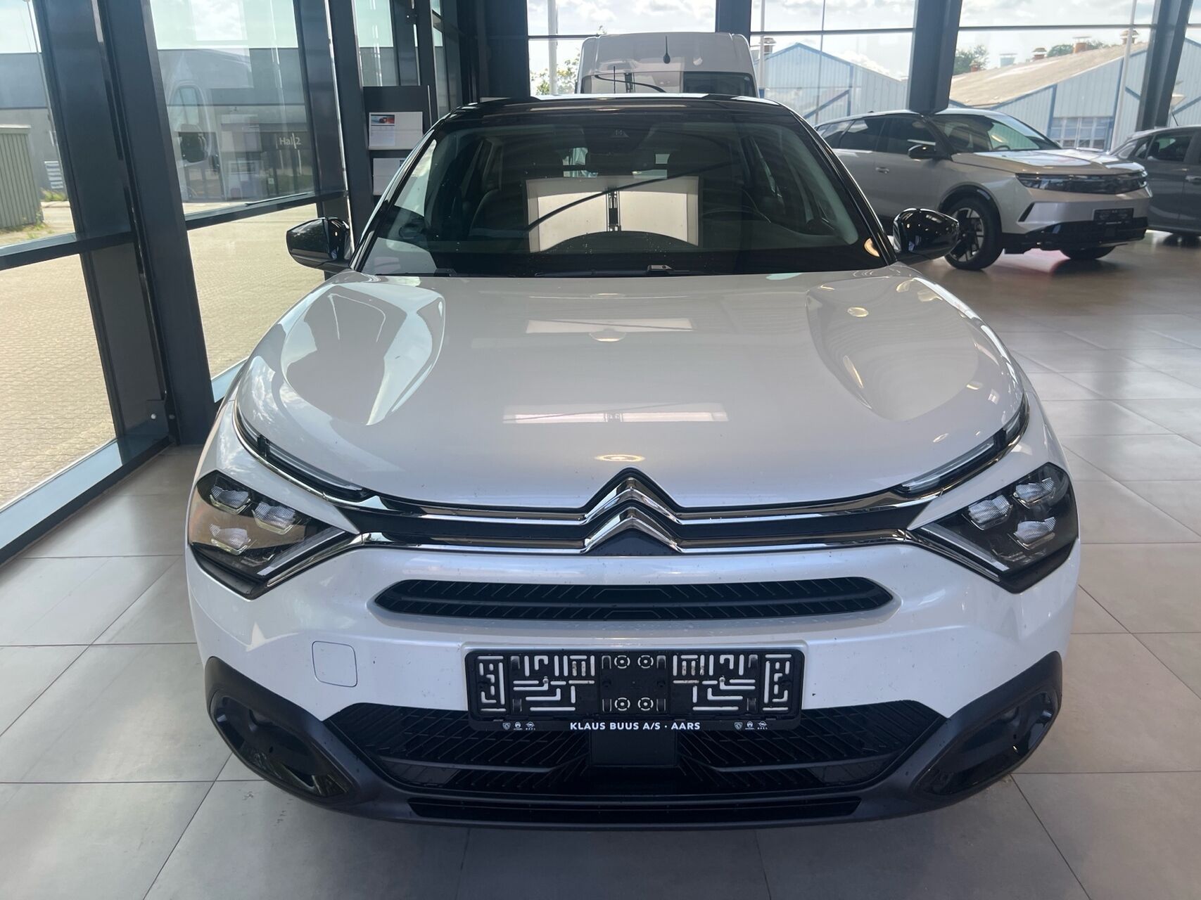 Billede af Citroën C4 1,2 PureTech Chevron Sport EAT8 130HK 5d 8g Aut.