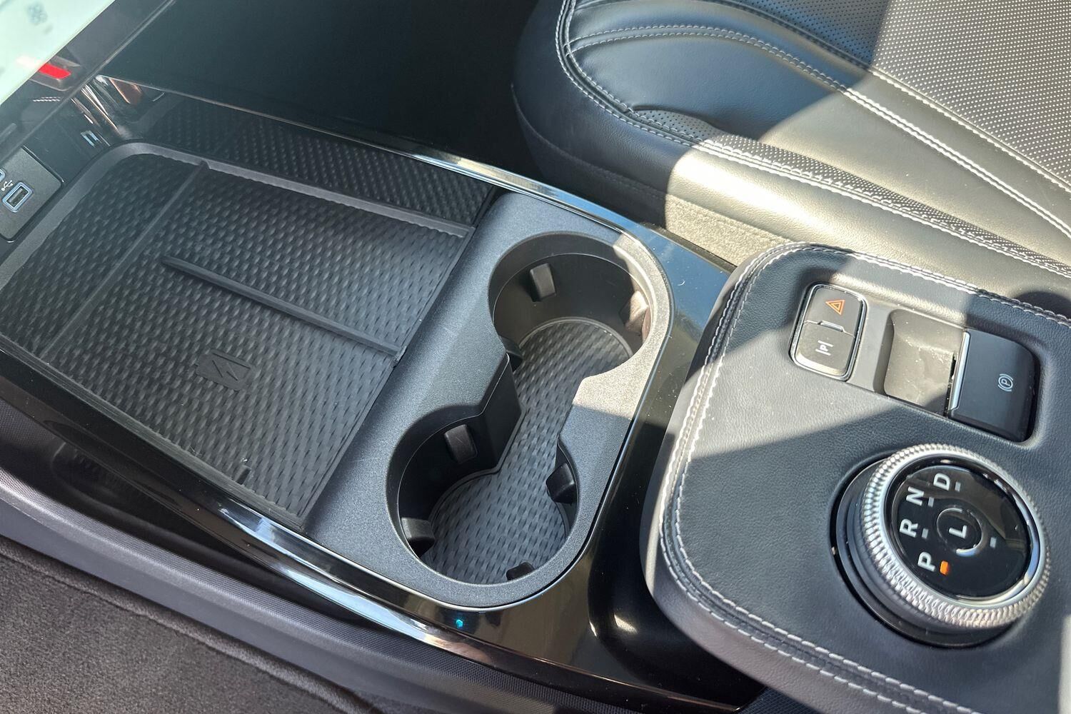 Billede af Ford Mustang Mach-E EL SR Premium 269HK 5d Aut.
