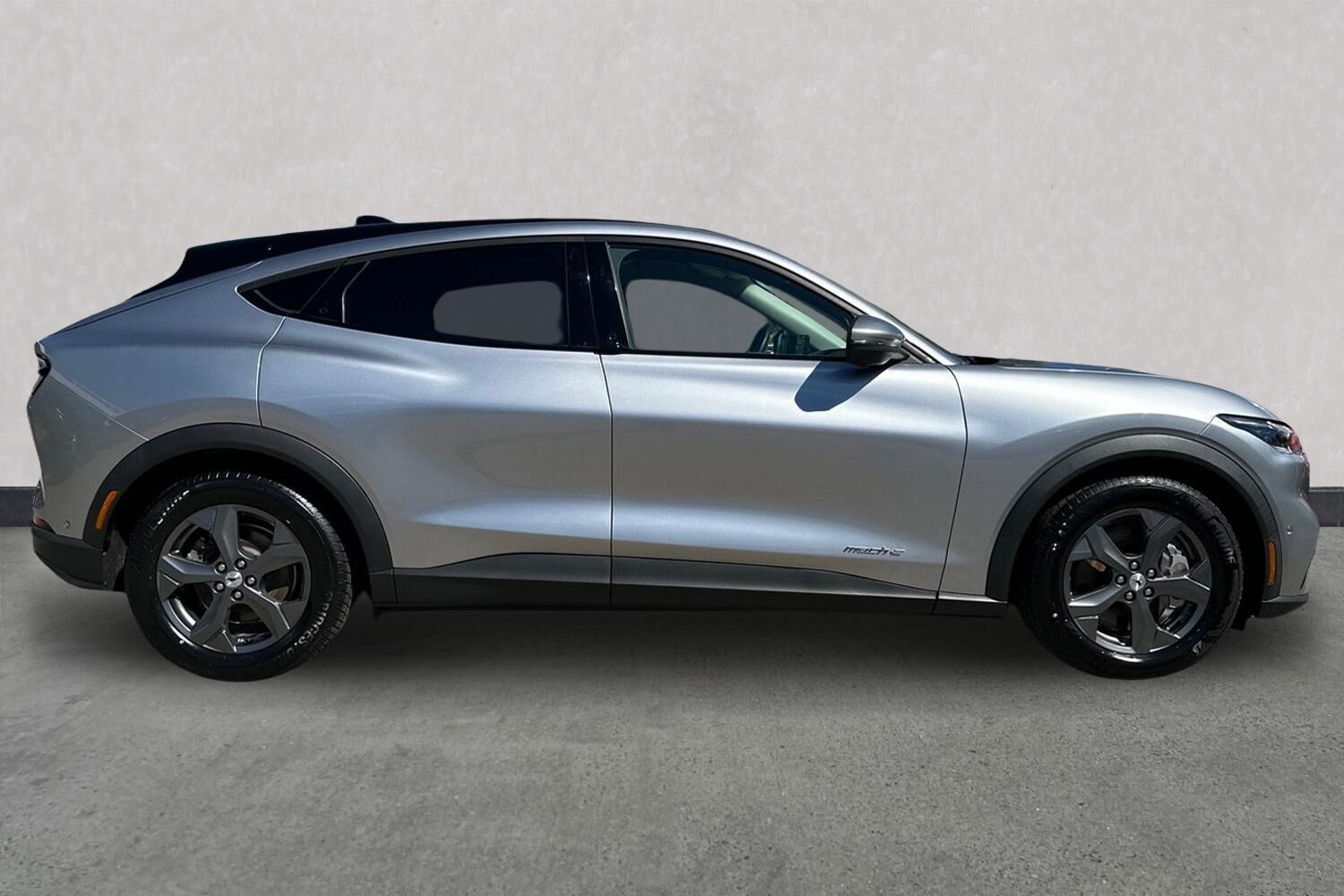 Billede af Ford Mustang Mach-E EL SR Premium 269HK 5d Aut.