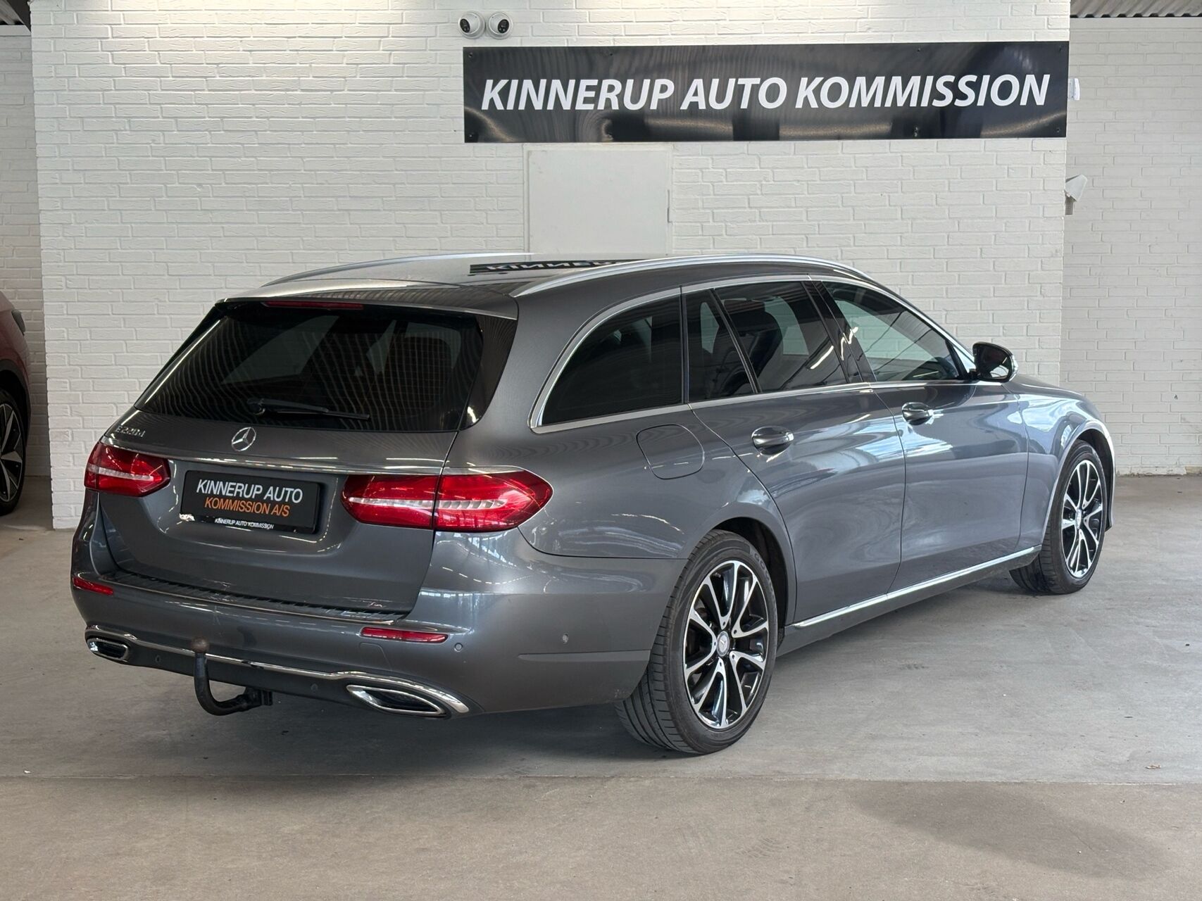 Billede af Mercedes-Benz E220 d T 2,0 D Avantgarde 9G-Tronic 194HK Stc Aut.