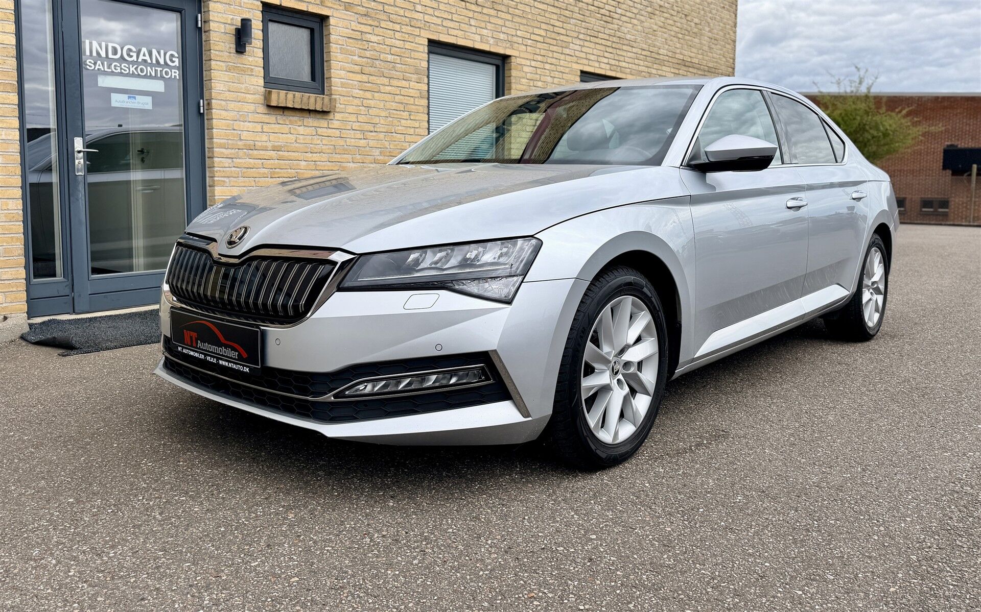 Billede af Skoda Superb 1,4 TSI  Plugin-hybrid iV Plus DSG 218HK 5d 6g Aut.
