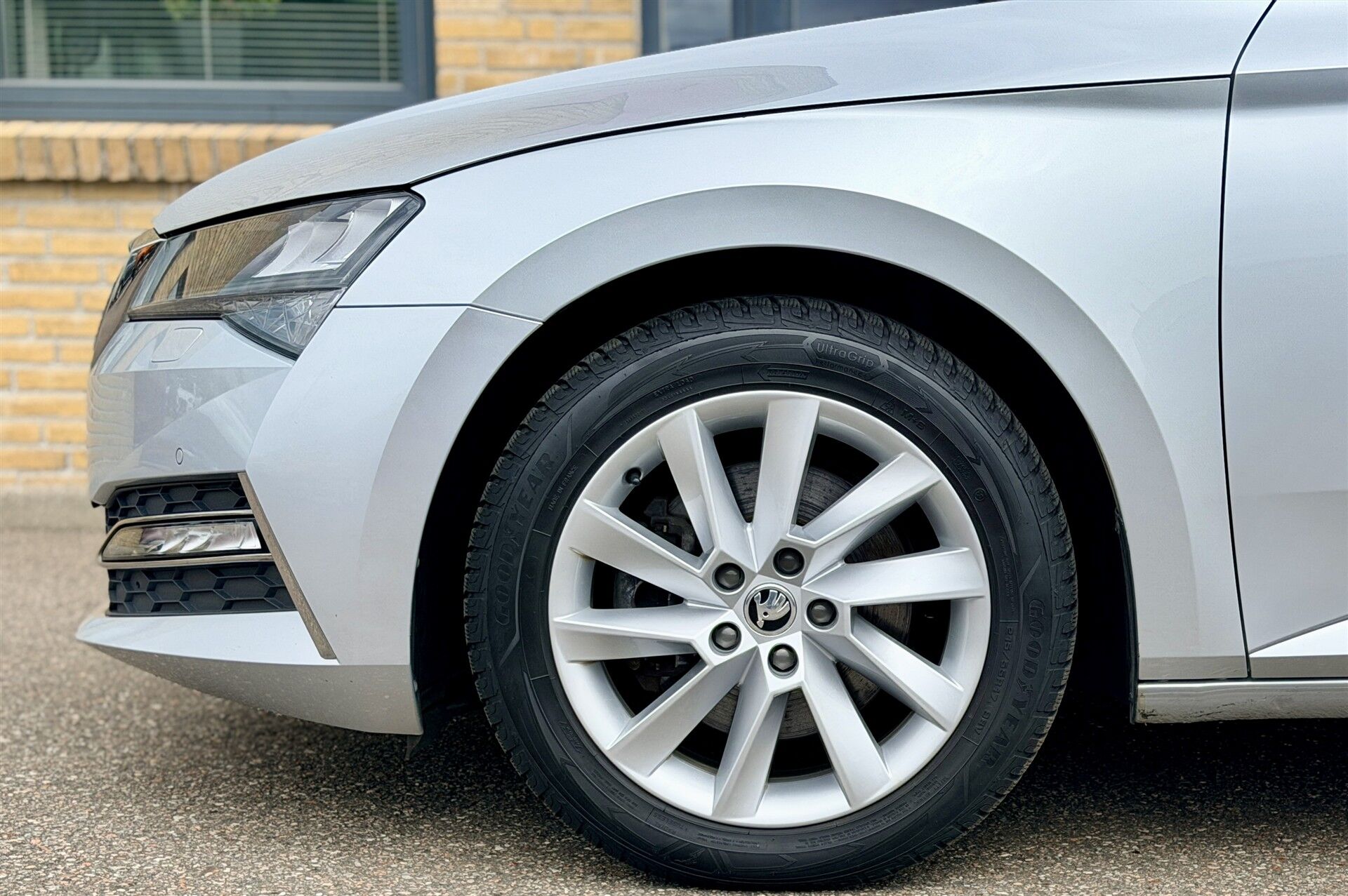 Billede af Skoda Superb 1,4 TSI  Plugin-hybrid iV Plus DSG 218HK 5d 6g Aut.