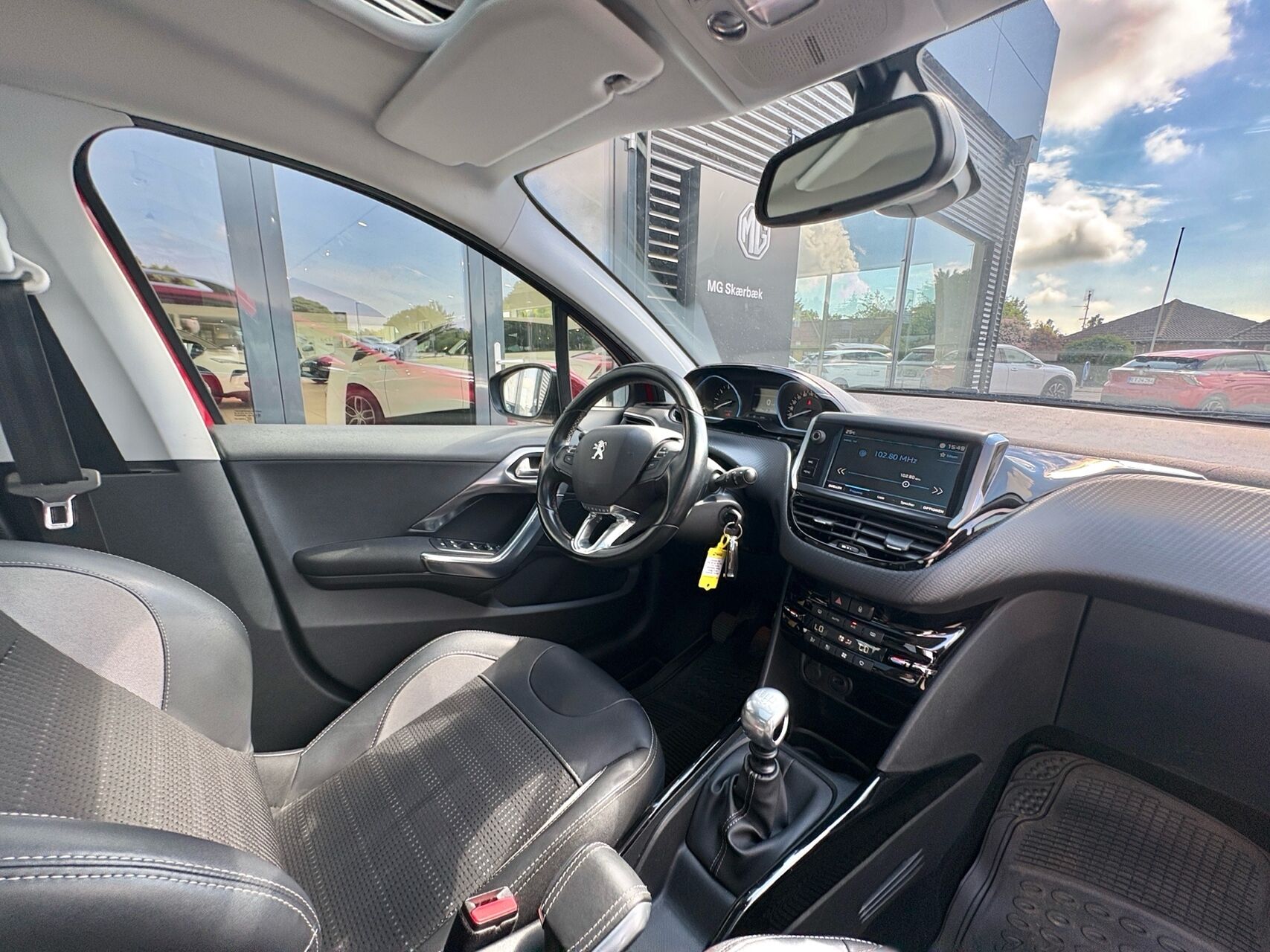 Billede af Peugeot 2008 1,2 PureTech Prestige 130HK 5d 6g