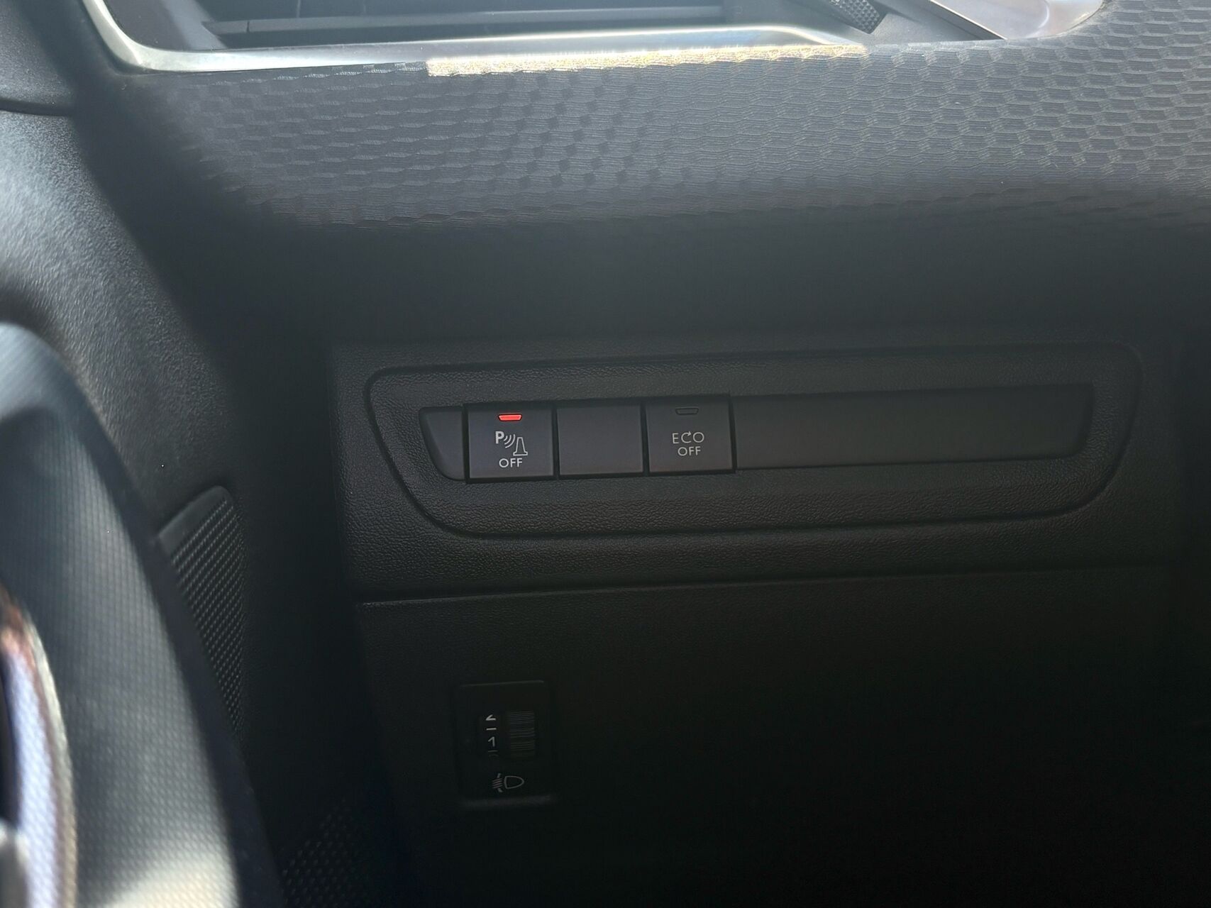 Billede af Peugeot 2008 1,2 PureTech Prestige 130HK 5d 6g
