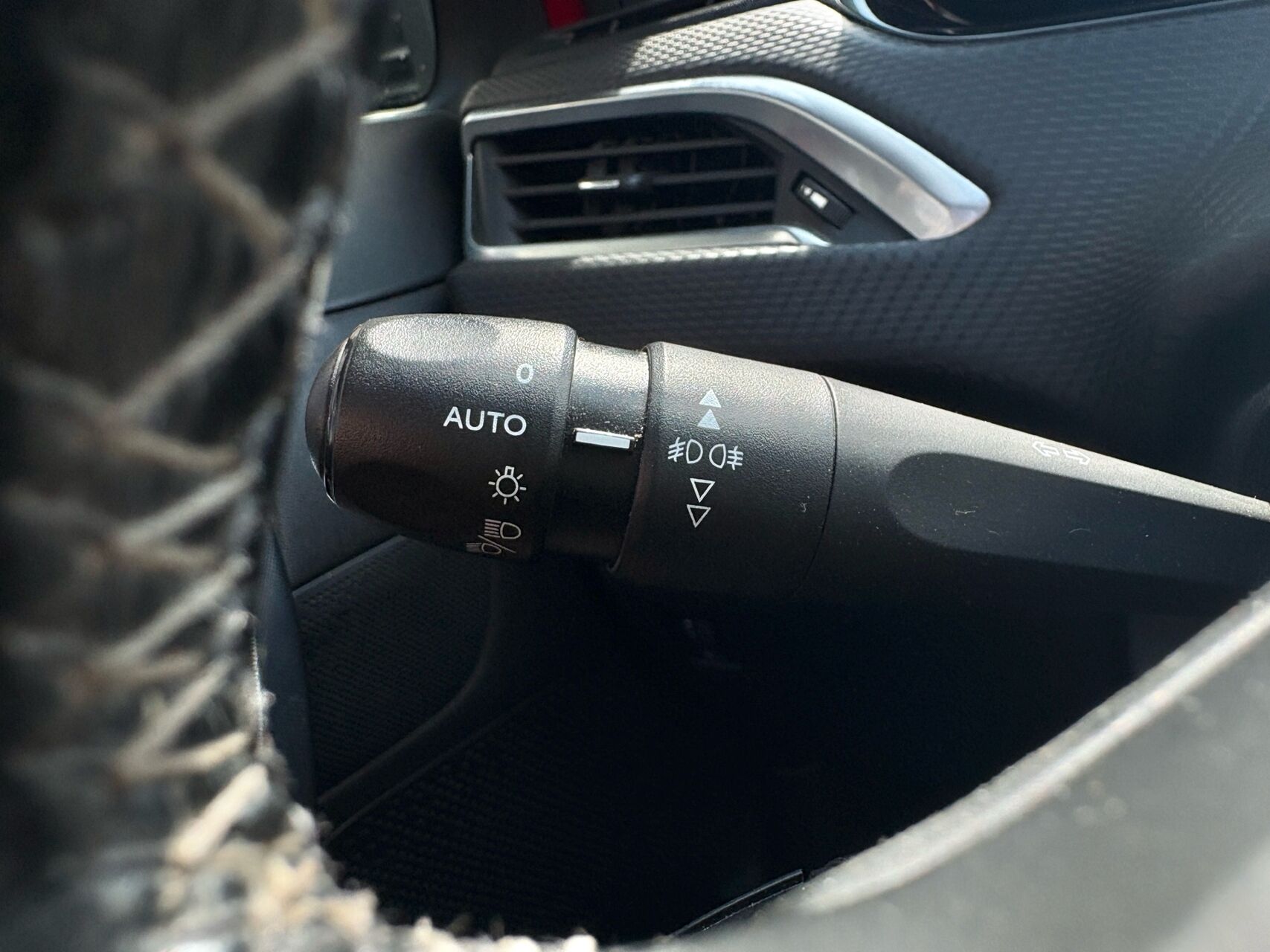 Billede af Peugeot 2008 1,2 PureTech Prestige 130HK 5d 6g