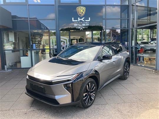 Toyota bZ4X EL Executive Panorama Bitone AWD 343HK 5d Aut.