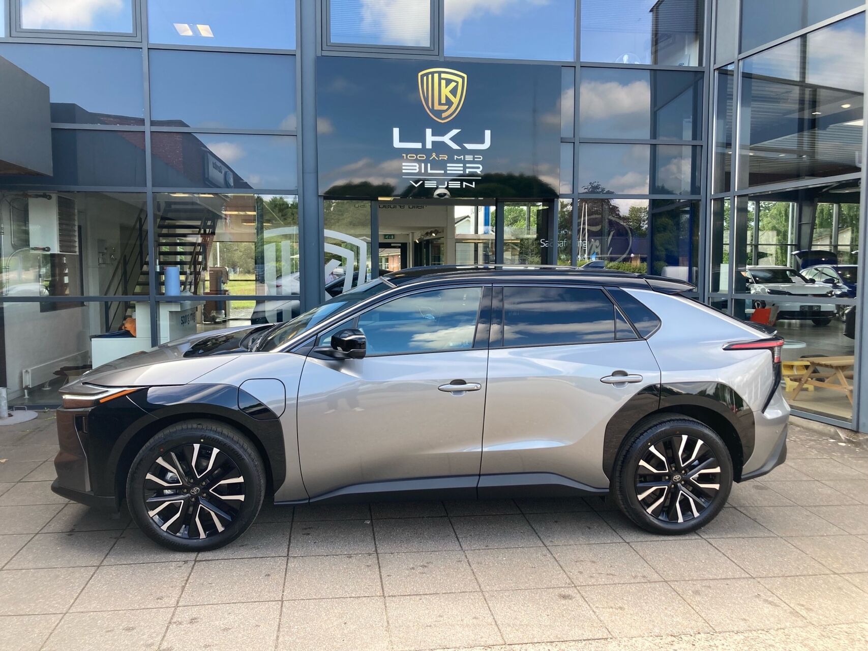 Billede af Toyota bZ4X EL Executive Panorama Bitone AWD 343HK 5d Aut.