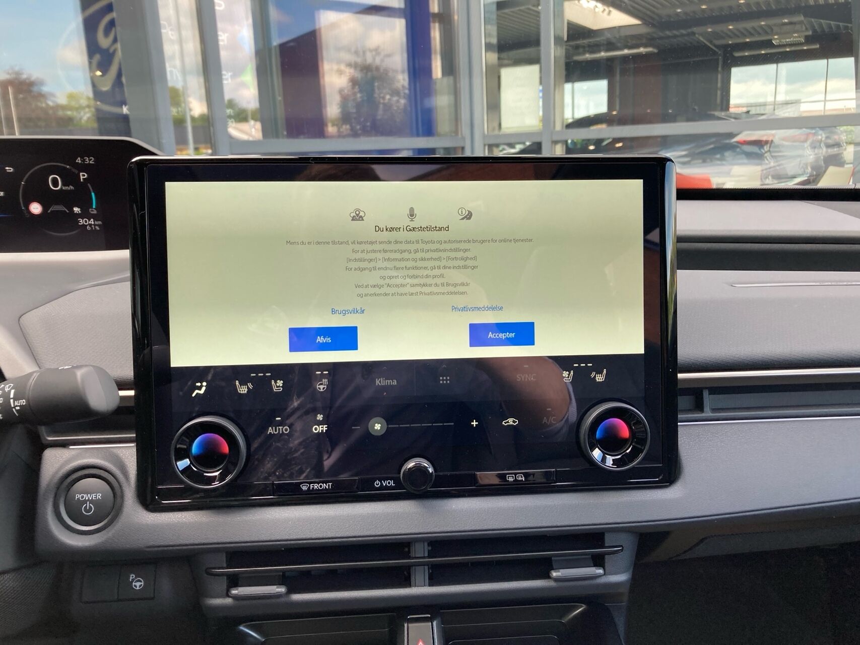 Billede af Toyota bZ4X EL Executive Panorama Bitone AWD 343HK 5d Aut.