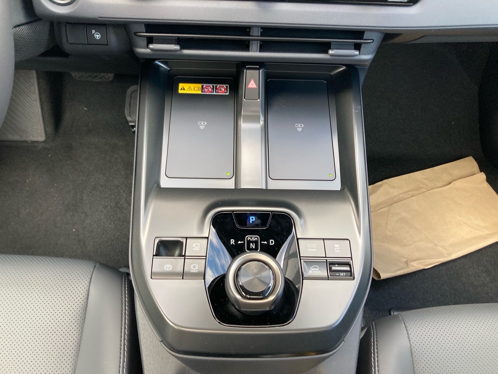Billede af Toyota bZ4X EL Executive Panorama Bitone AWD 343HK 5d Aut.