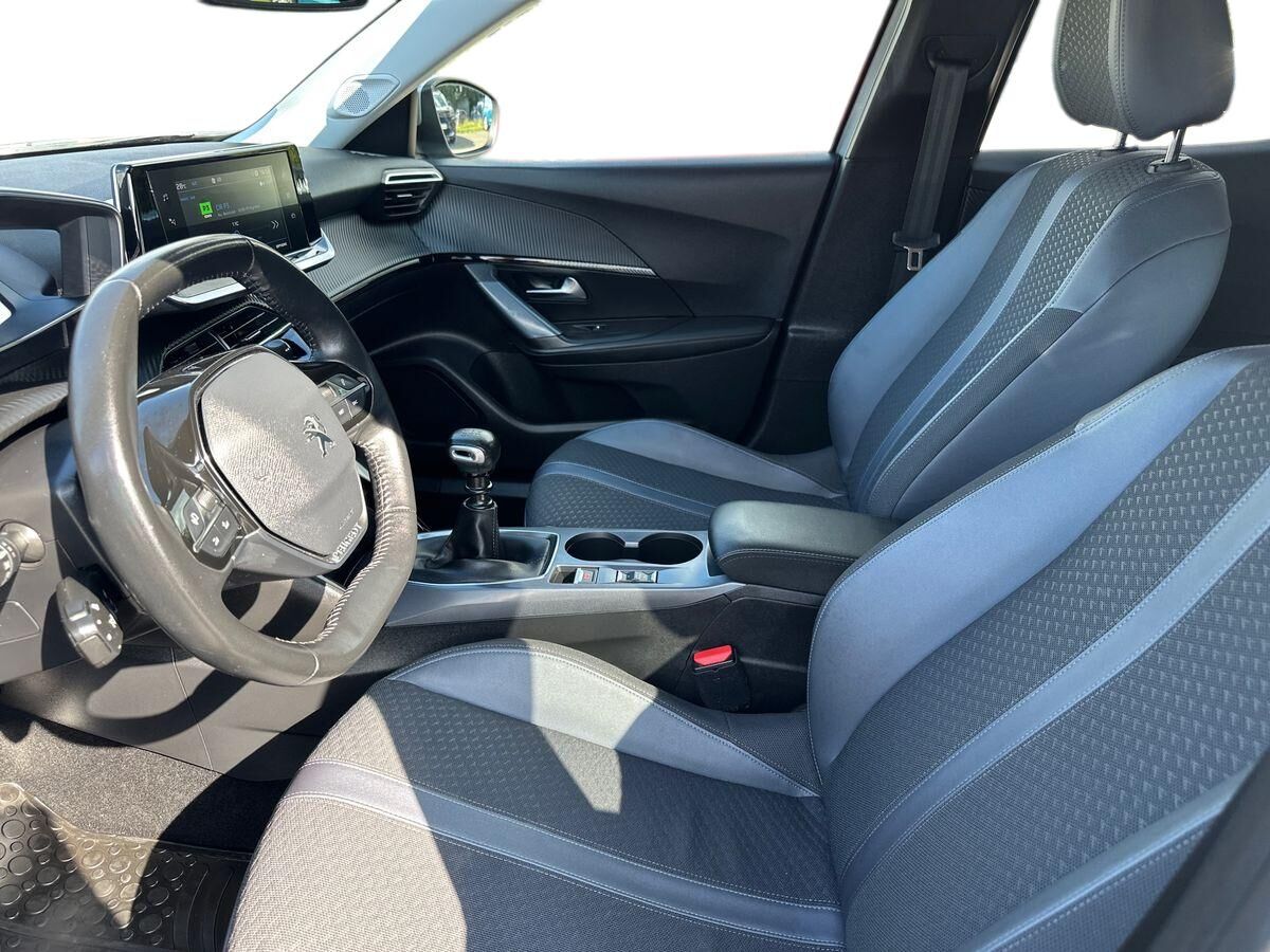 Billede af Peugeot 2008 1,2 PureTech Edition 210+ 130HK 5d