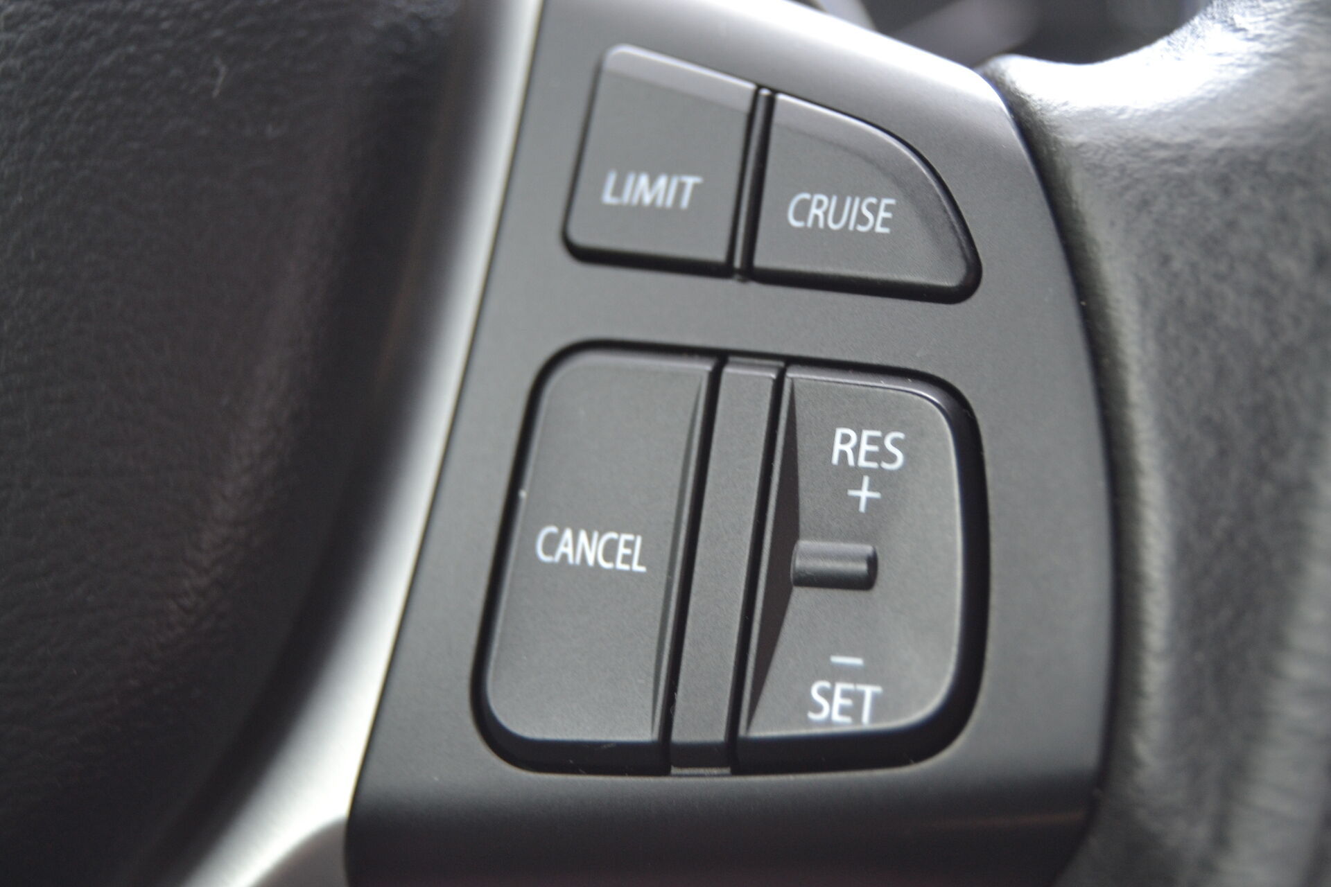 Billede af Suzuki S-Cross 1,0 Boosterjet Active 112HK 5d 6g Aut.