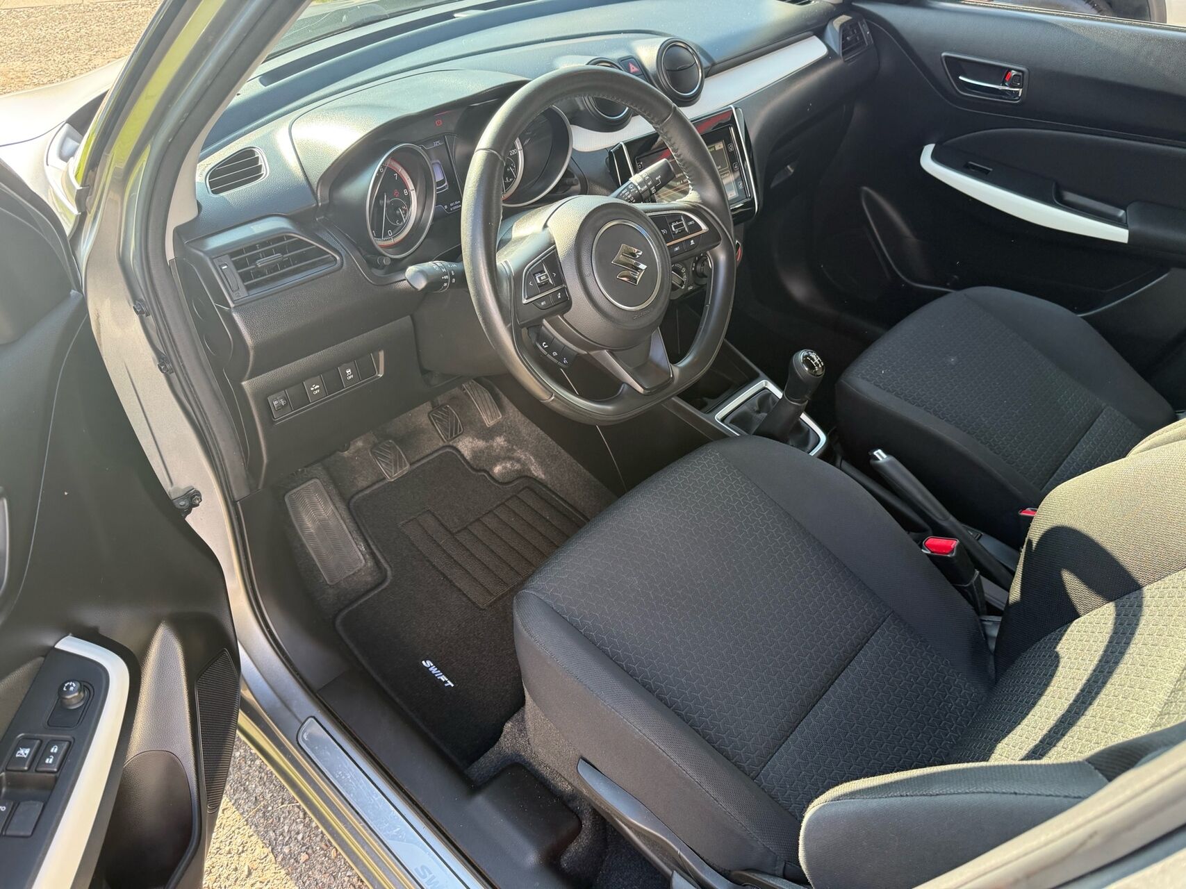 Billede af Suzuki Swift 1,2 Dualjet Action AEB Gold 90HK 5d
