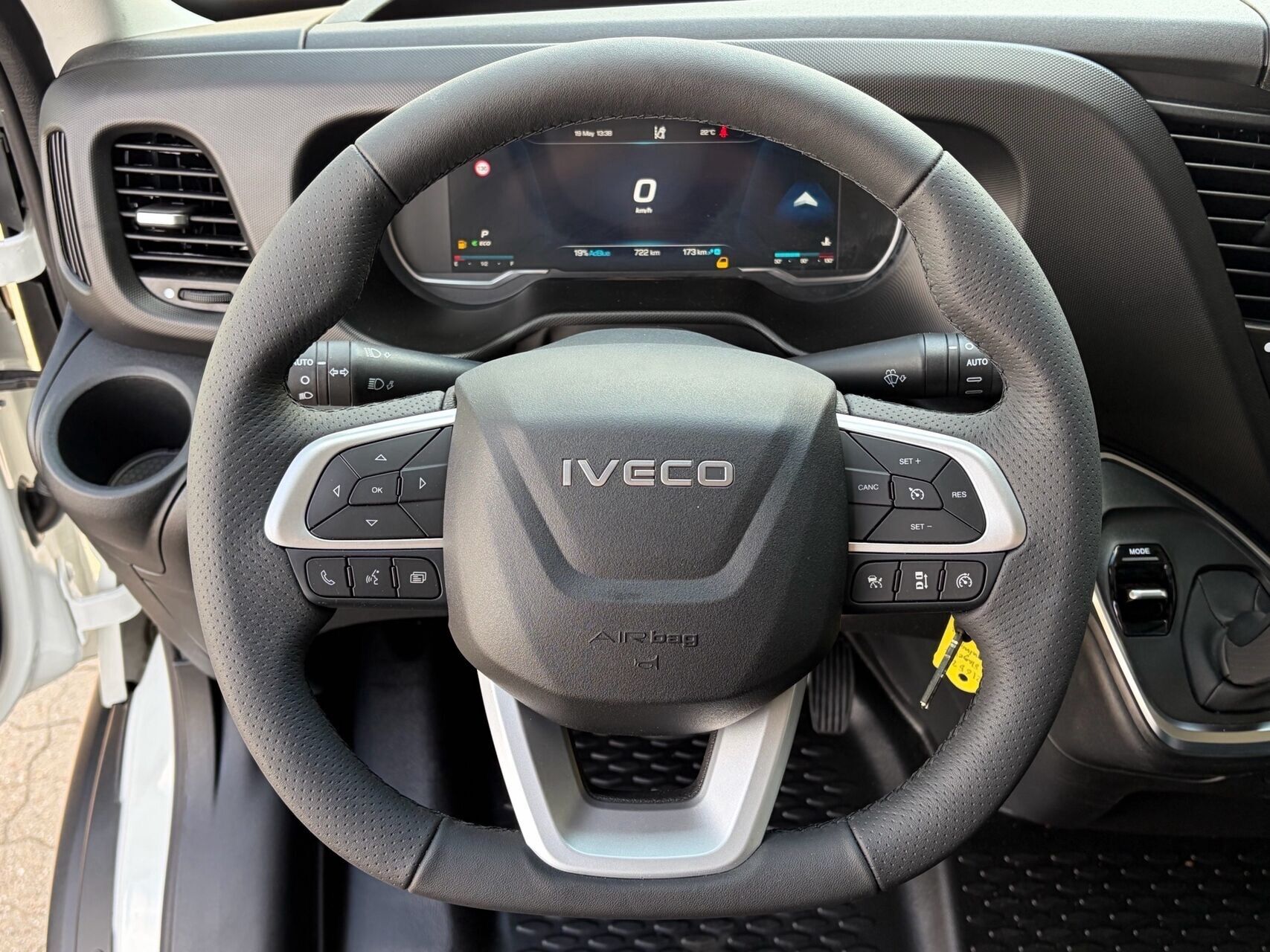 Billede af Iveco Daily 35S18 4100mm 3,0 D 180HK Ladv./Chas. 8g Aut.
