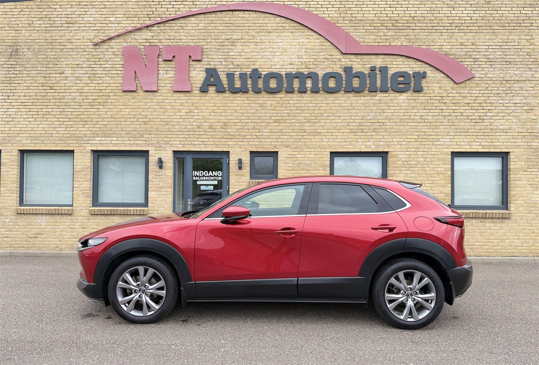 Billede af Mazda CX-30 2,0 Skyactiv-G  Mild hybrid Cosmo m. Technology Pack 150HK 5d 6g Aut.