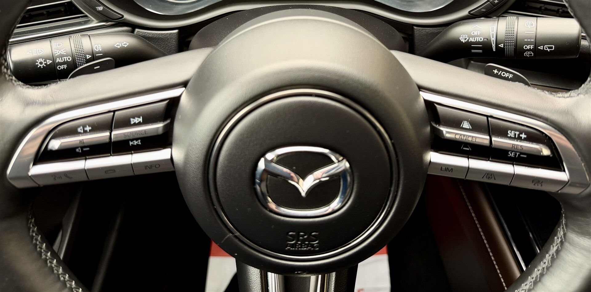 Billede af Mazda CX-30 2,0 Skyactiv-G  Mild hybrid Cosmo m. Technology Pack 150HK 5d 6g Aut.